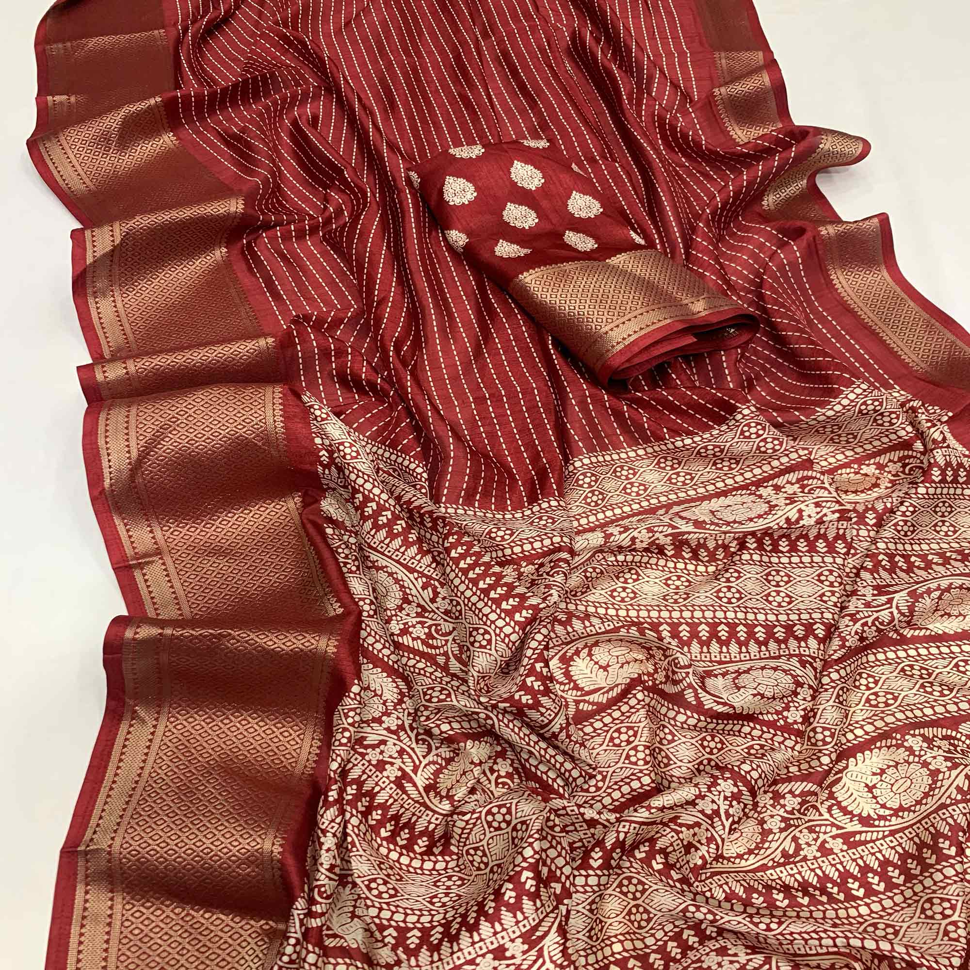 Maroon Printed Dola Silk Saree With Jacquard Border