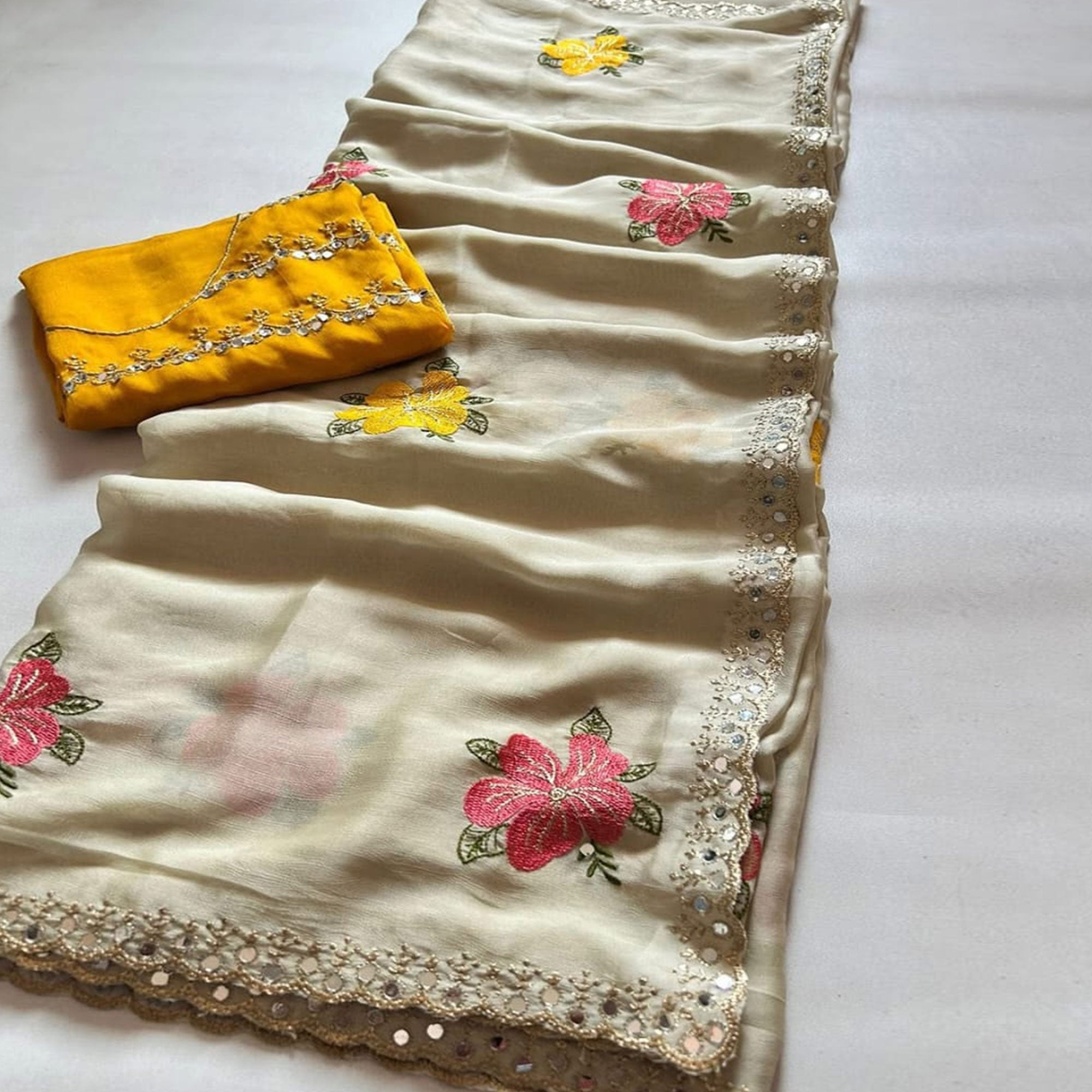 Cream Floral Thread Work Saree Silk Blend Beautiful Mirror Border Festive Glamour