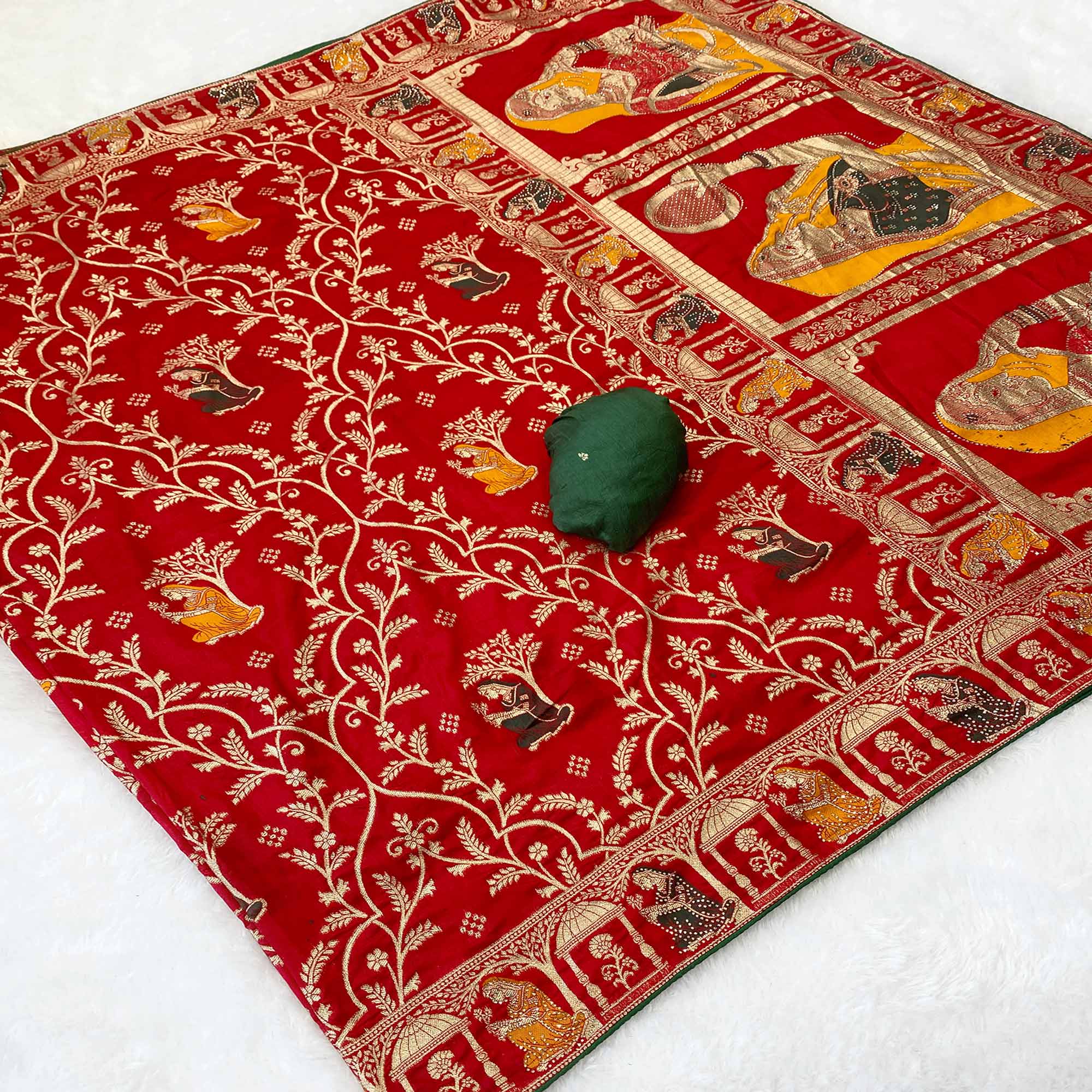 Elegant Red Dola Silk Saree with Intricate Zari Weaving for Festive Occasions