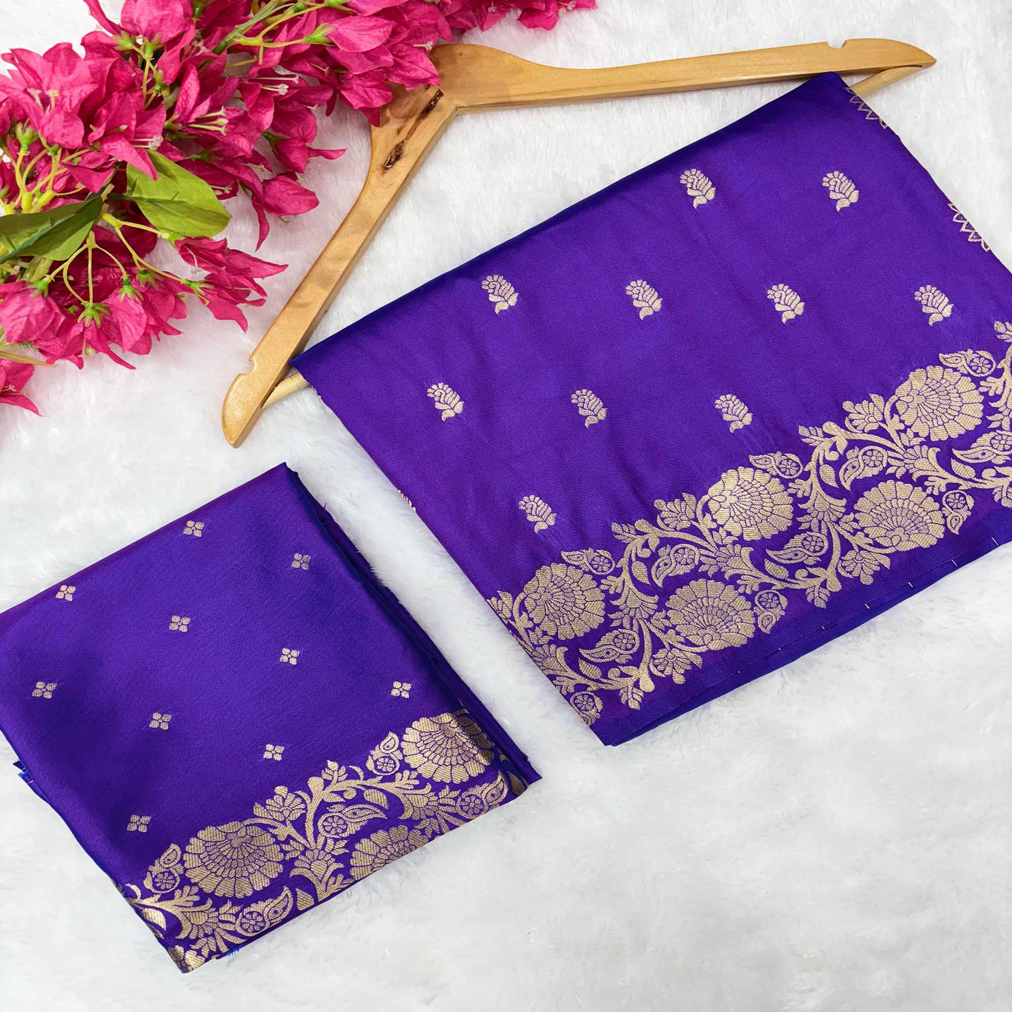 Violet Banarasi Silk Saree with Traditional Weaving