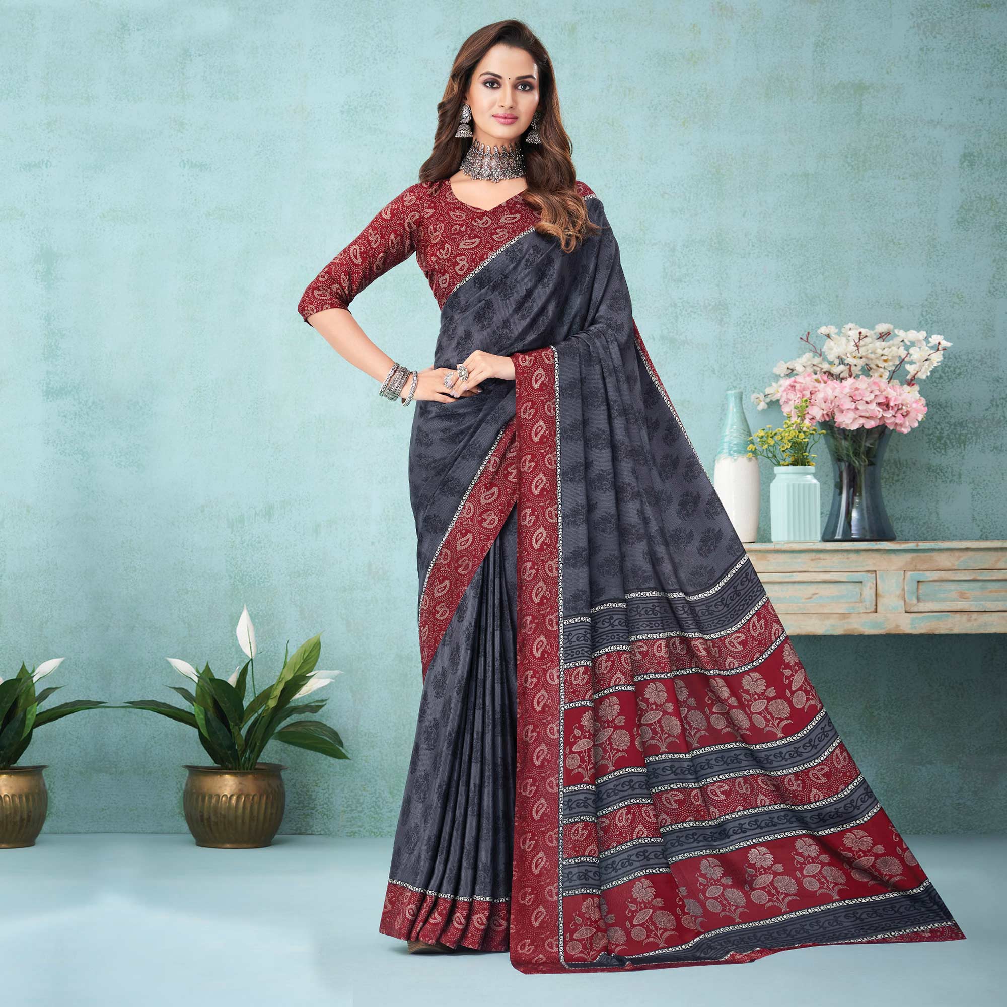 Grey Floral Printed Crepe Silk Saree