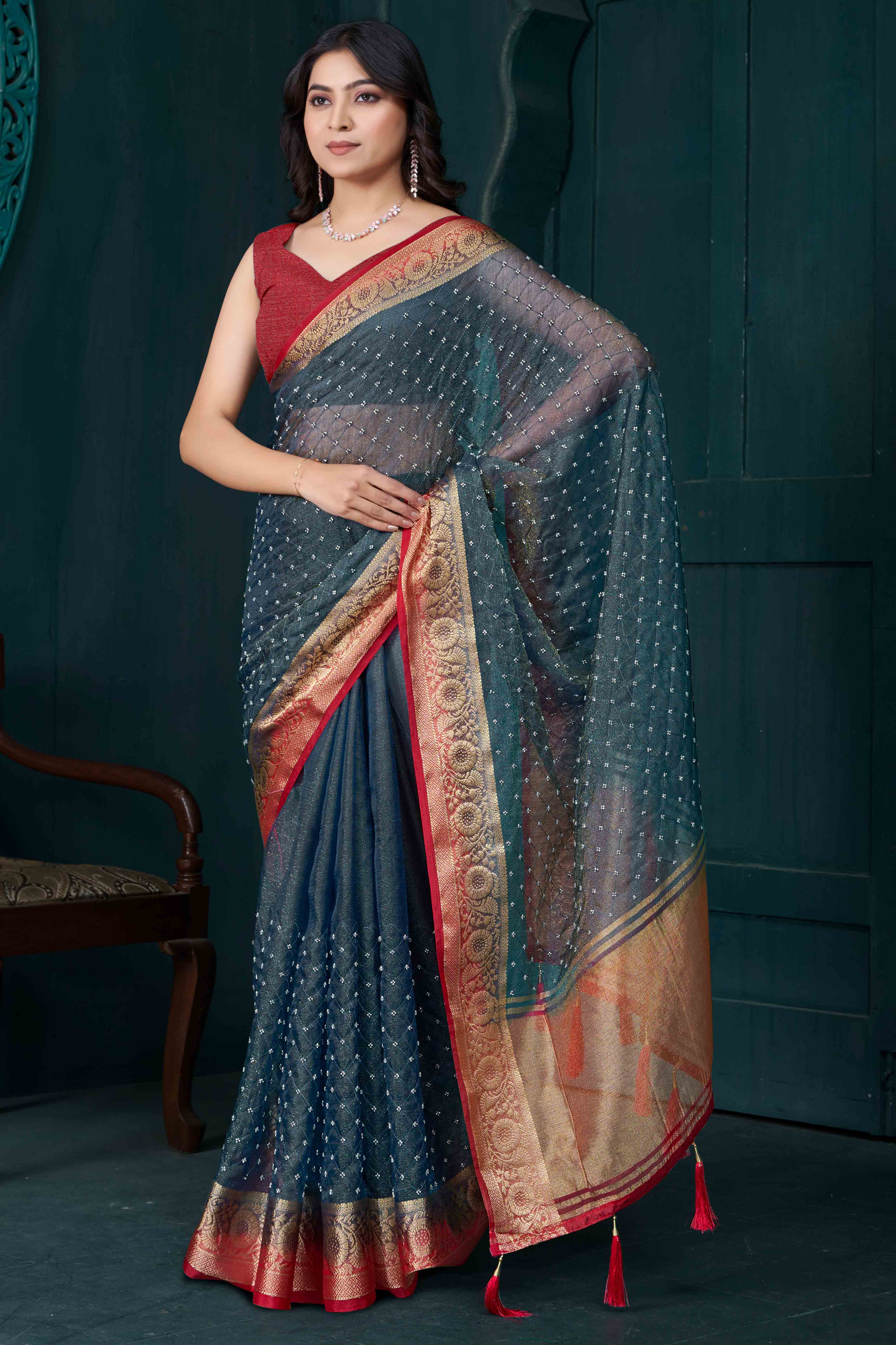 Grey Jacquard Saree With Intricate Beads Handwork & Floral Weaving Border