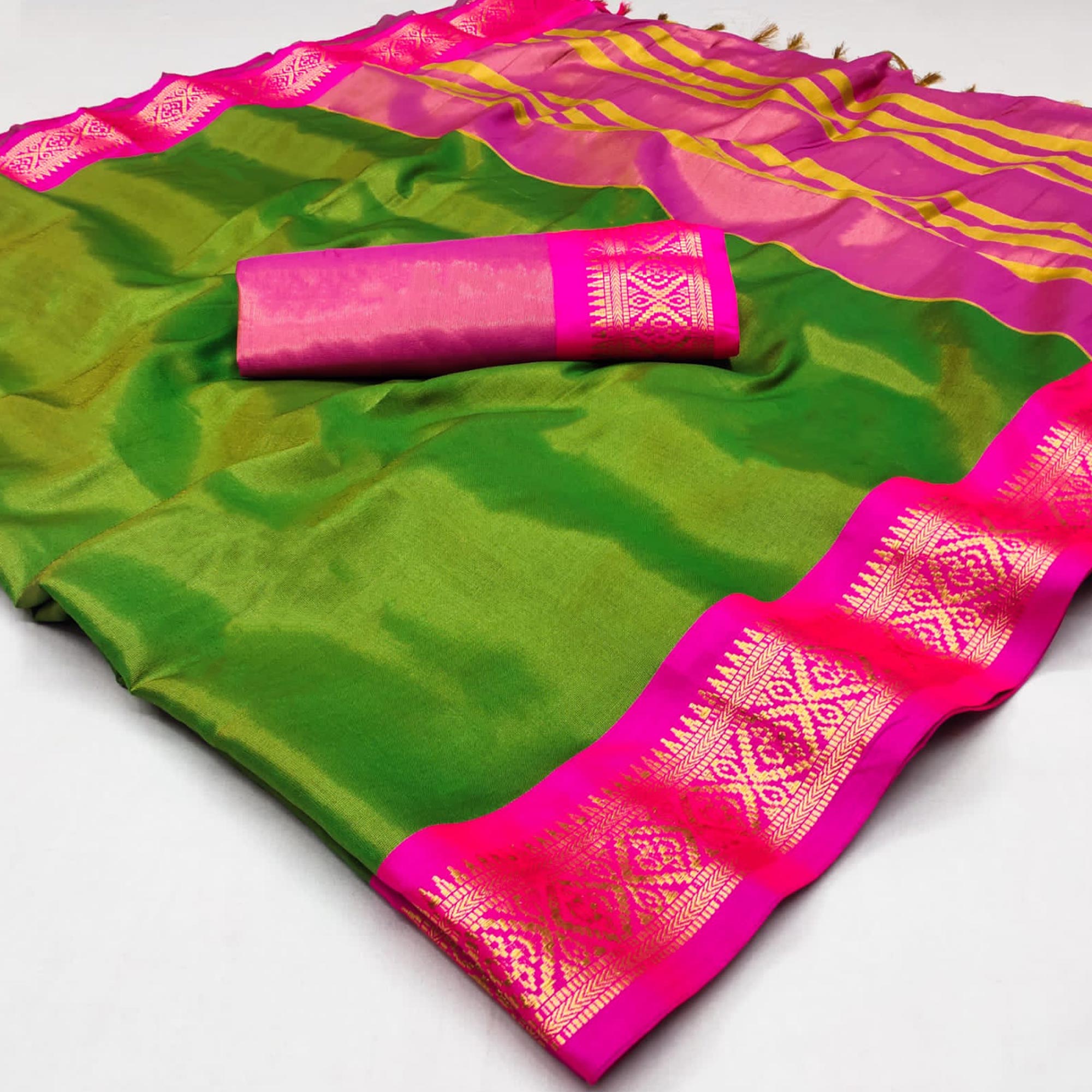 Parrot Green Woven Cotton Silk Saree