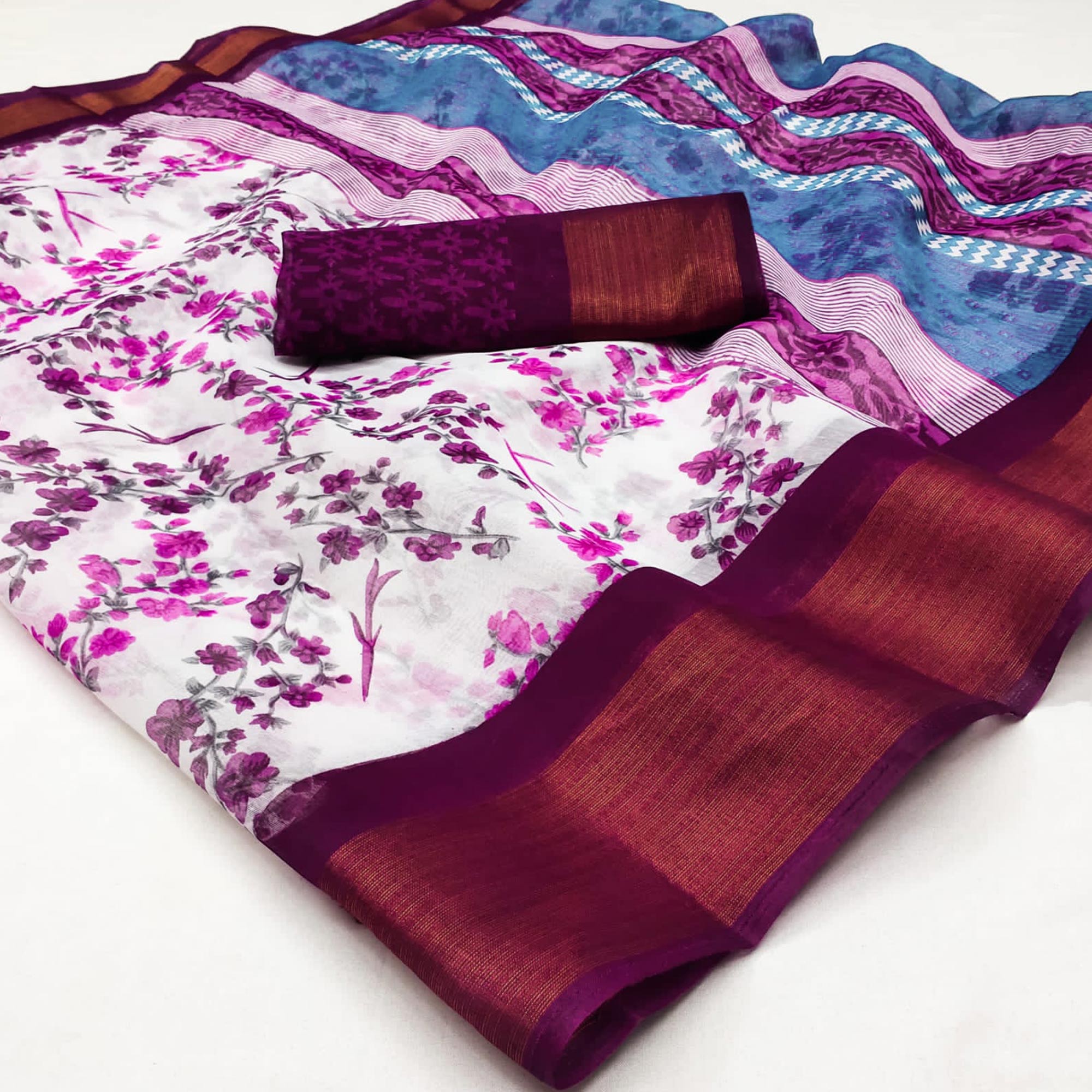 White & Wine Floral Printed Cotton Blend Saree