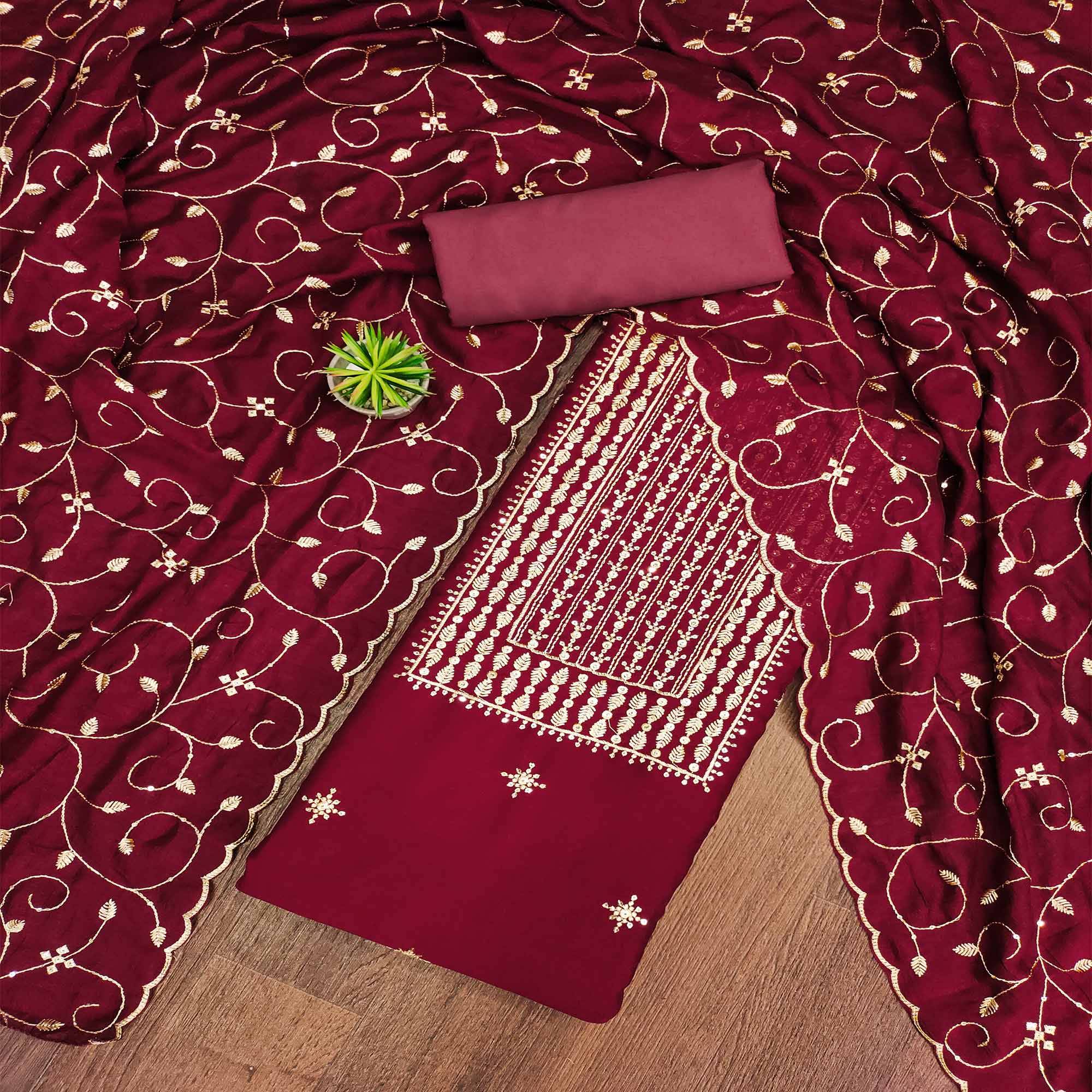 PDM-ANUSHKA-6182-MAROON