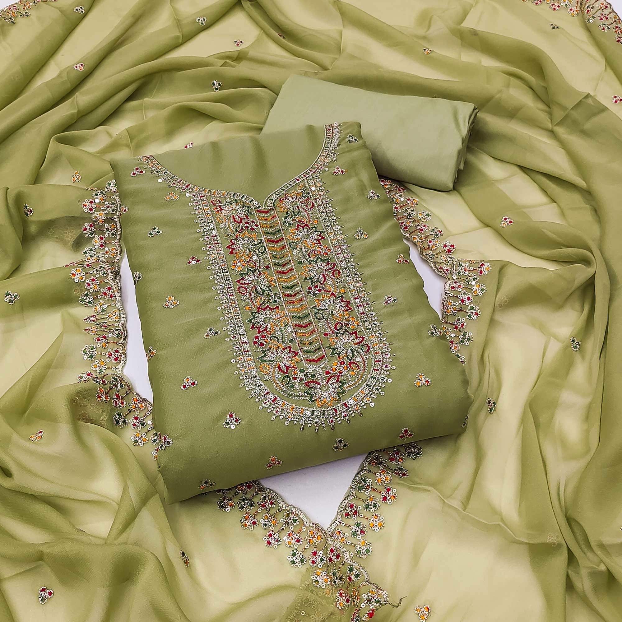 PDM-ANUSHKA-6499-GREEN