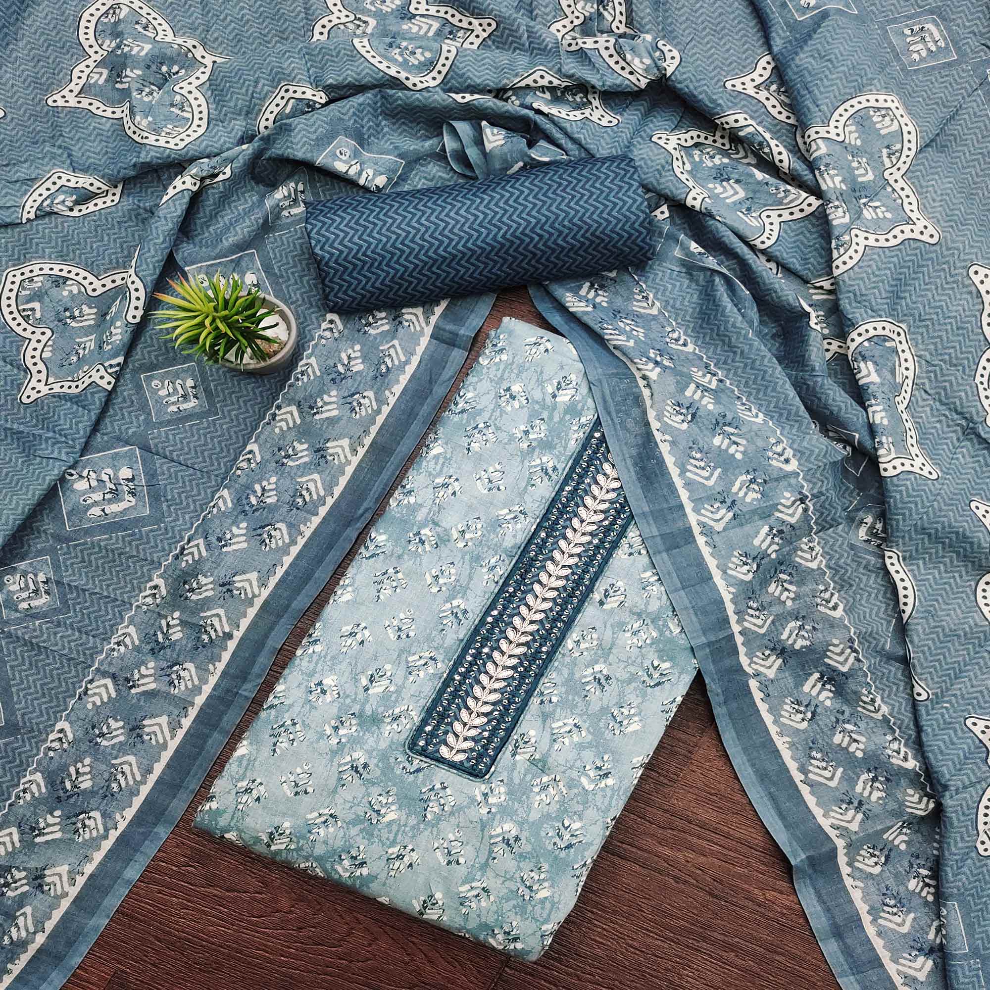 PDM-RAHEJA-6197-GREY
