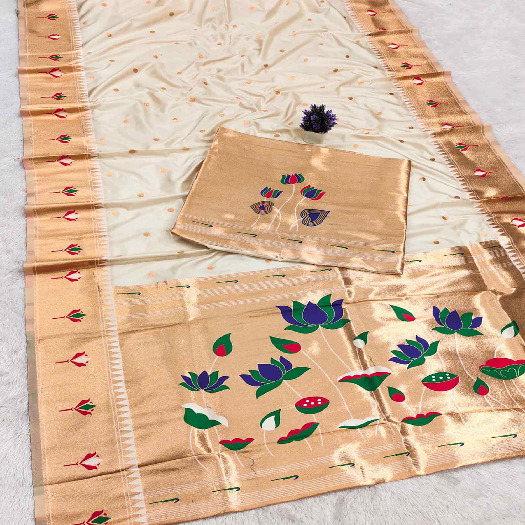 Graceful Off-White Woven Paithani Silk Saree Accented With Classic Floral Zari Weaving Work