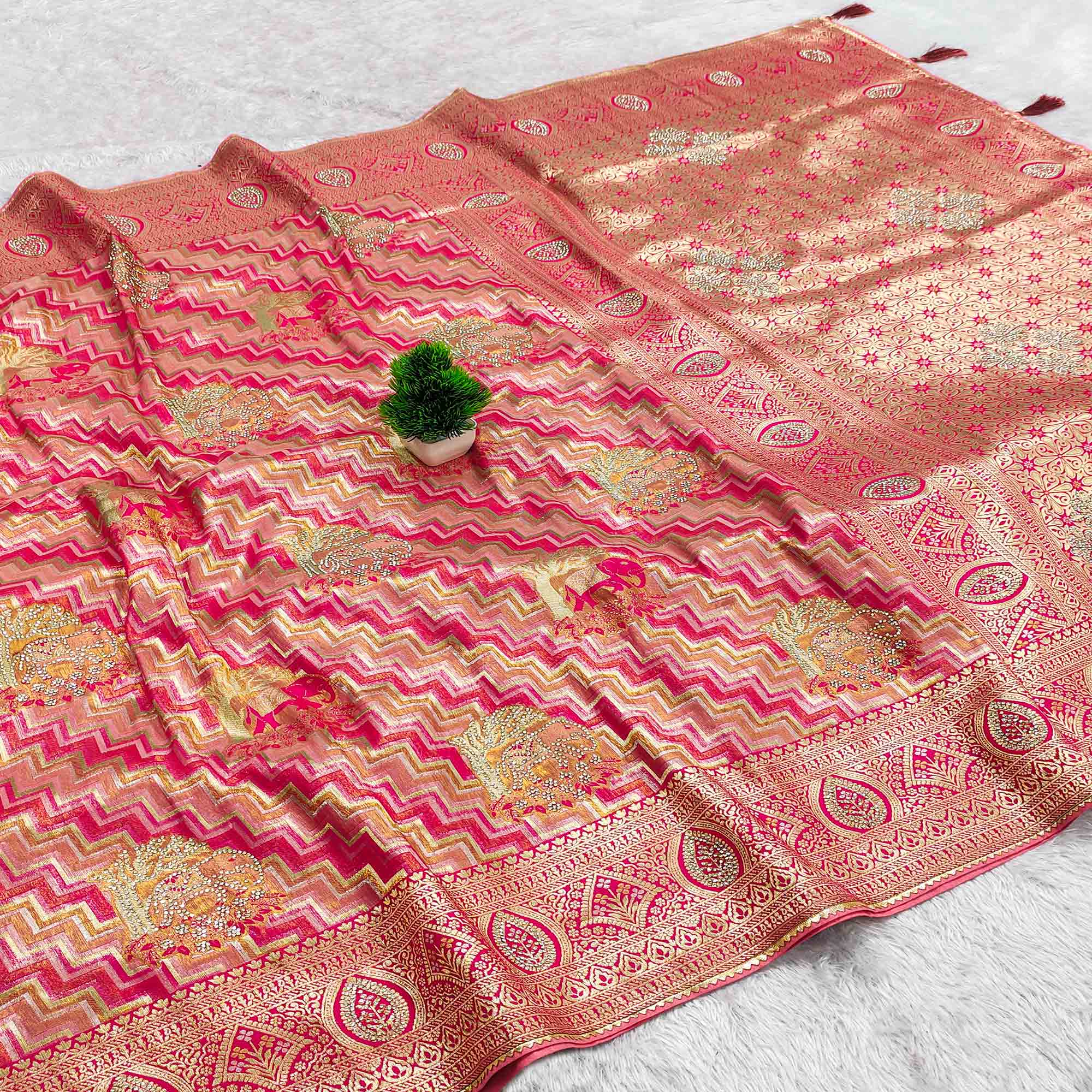 Pink Kanjivaram Silk Weaving Saree Accented With Exquisite Floral & Elephant Motif & Jarkan Work