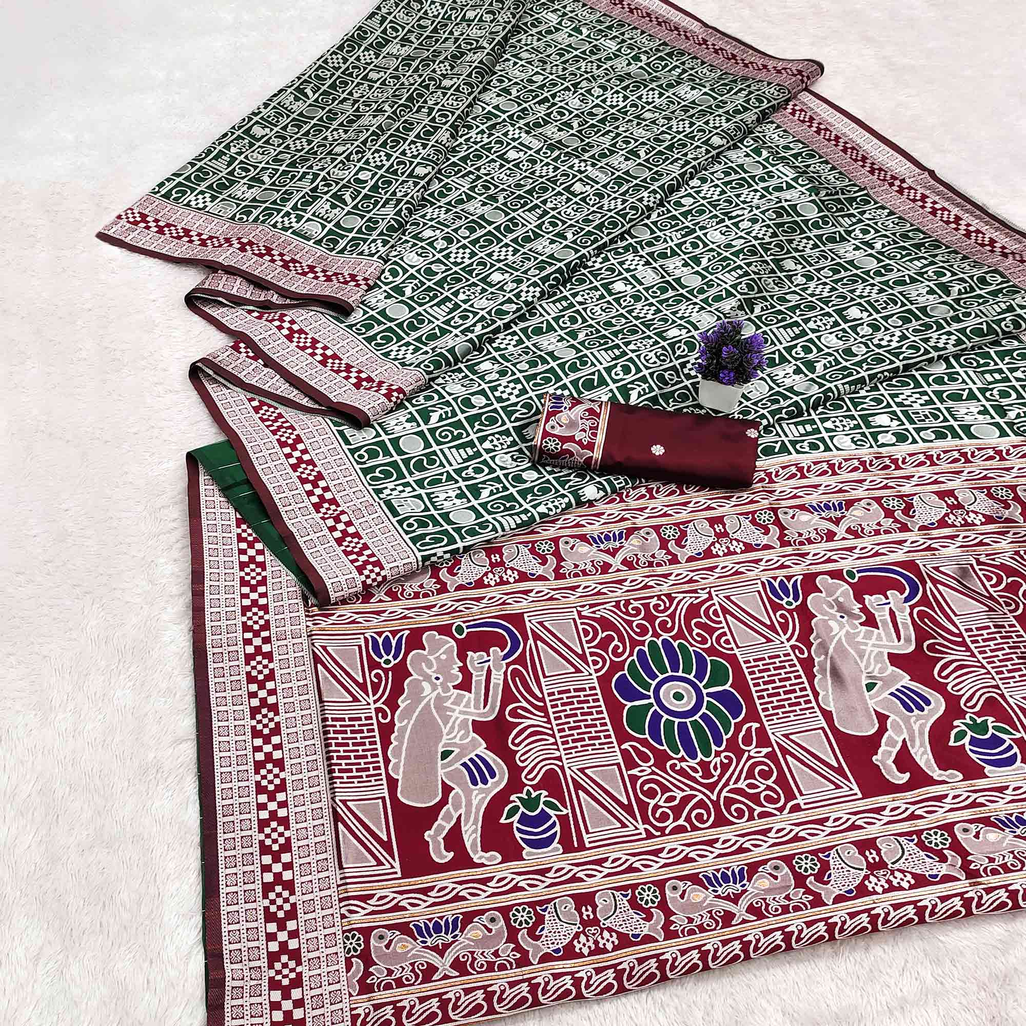 Elegant Green Weaving Cotton Silk Saree Accented With Detailed Madhubani Folk Art Work