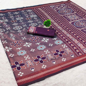 Purple Traditional Kanjivaram Silk Saree Featuring Elegant Floral Weaves