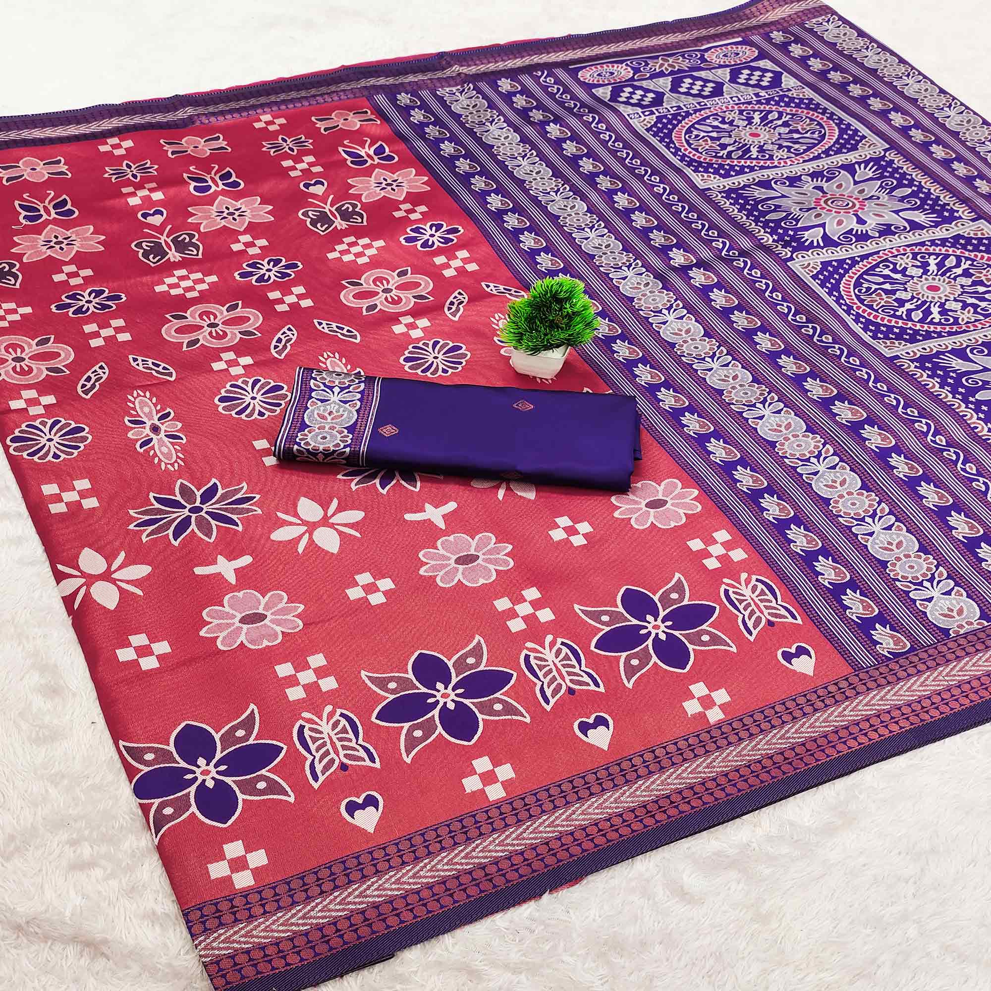 Red Traditional Kanjivaram Silk Saree Featuring Elegant Floral Weaves