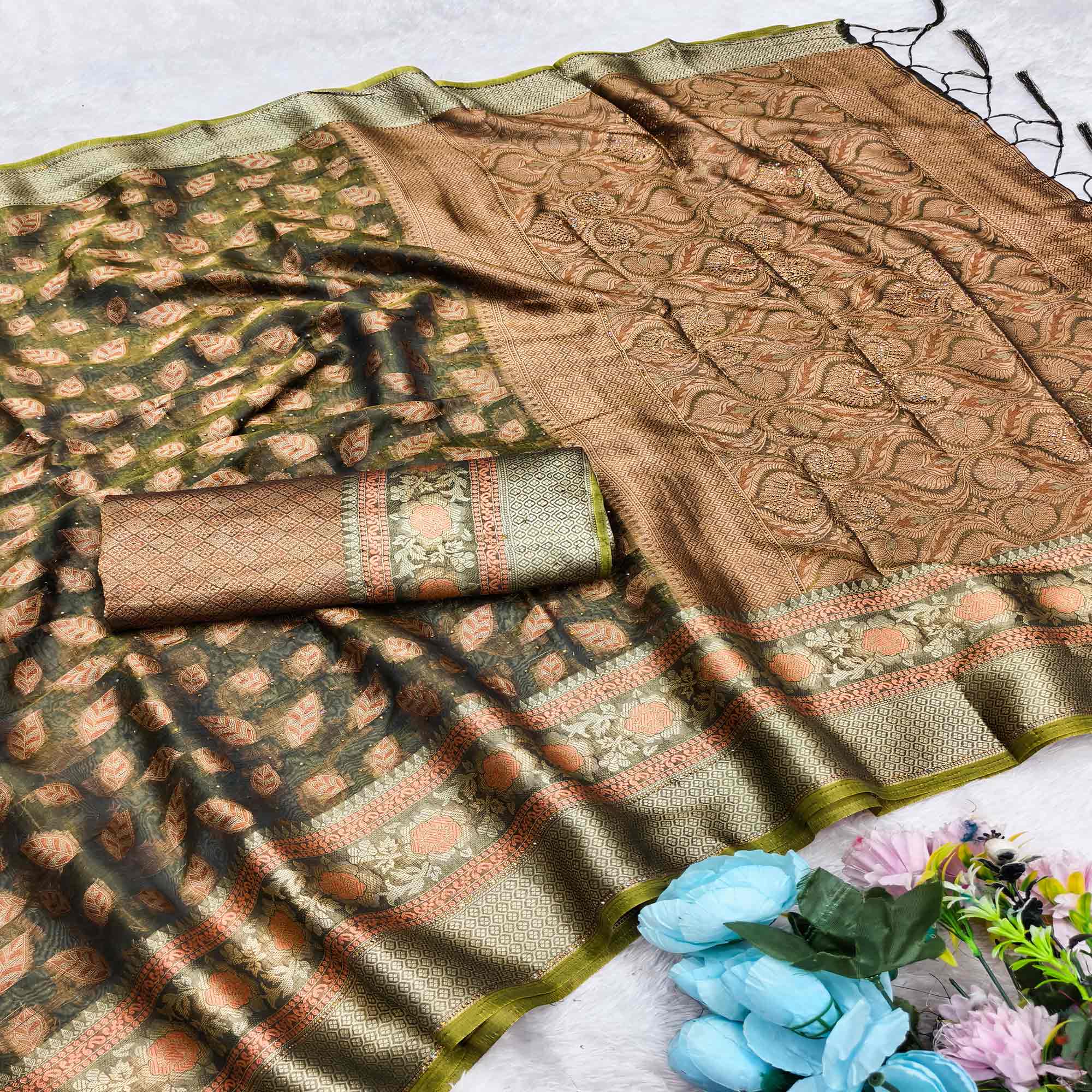 Green Woven Banarasi Crunchy Silk Saree With Leaf & Floral Motifs Accented By Sparkling Stone