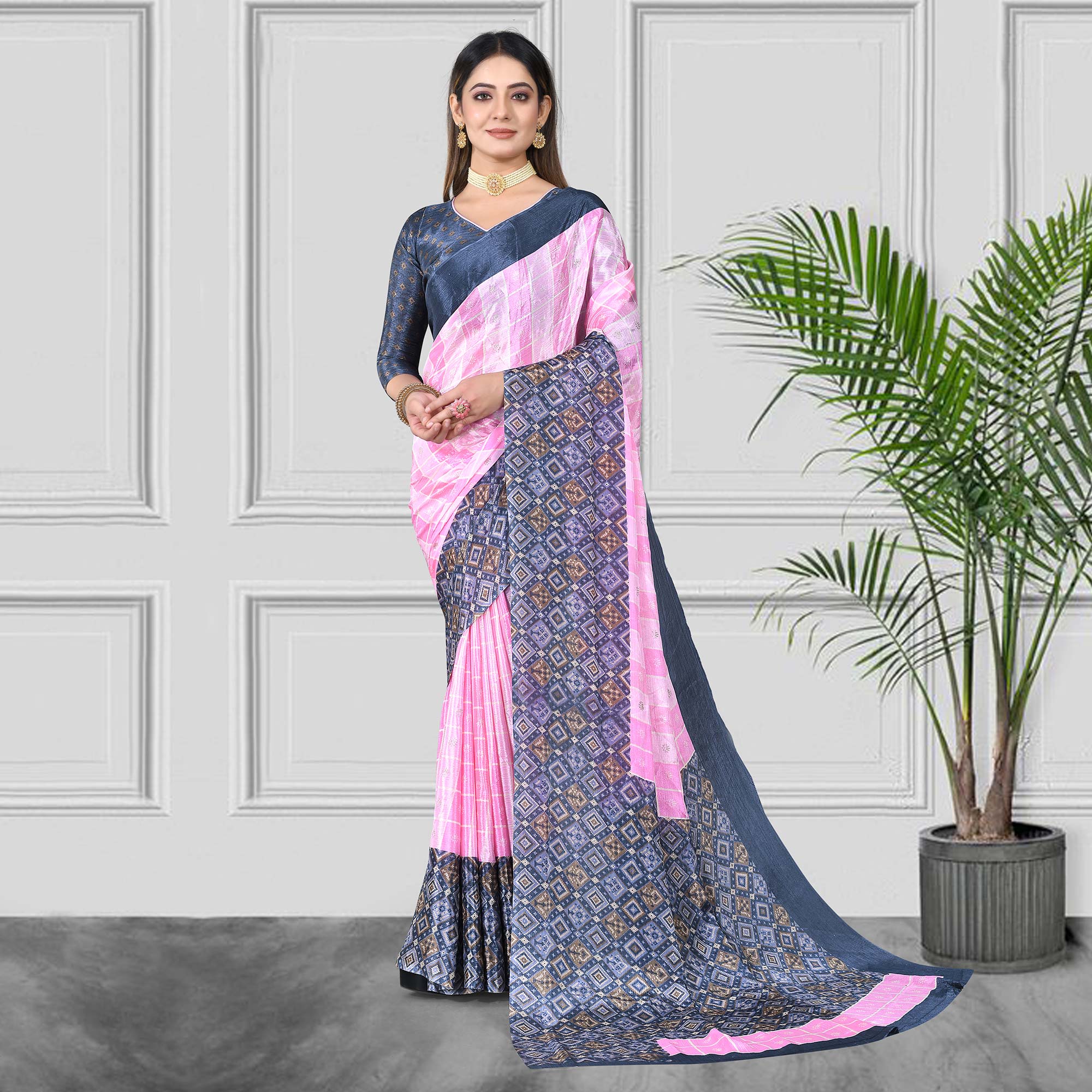 Pink & Grey Geometric Printed Chiffon Saree