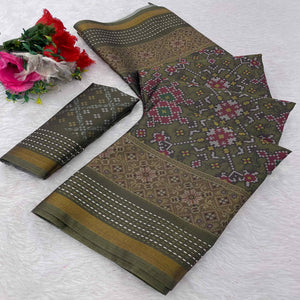 Gorgeous Green Silk Blend Saree with Digital Patola Patterns for Timeless Ethnic Appeal