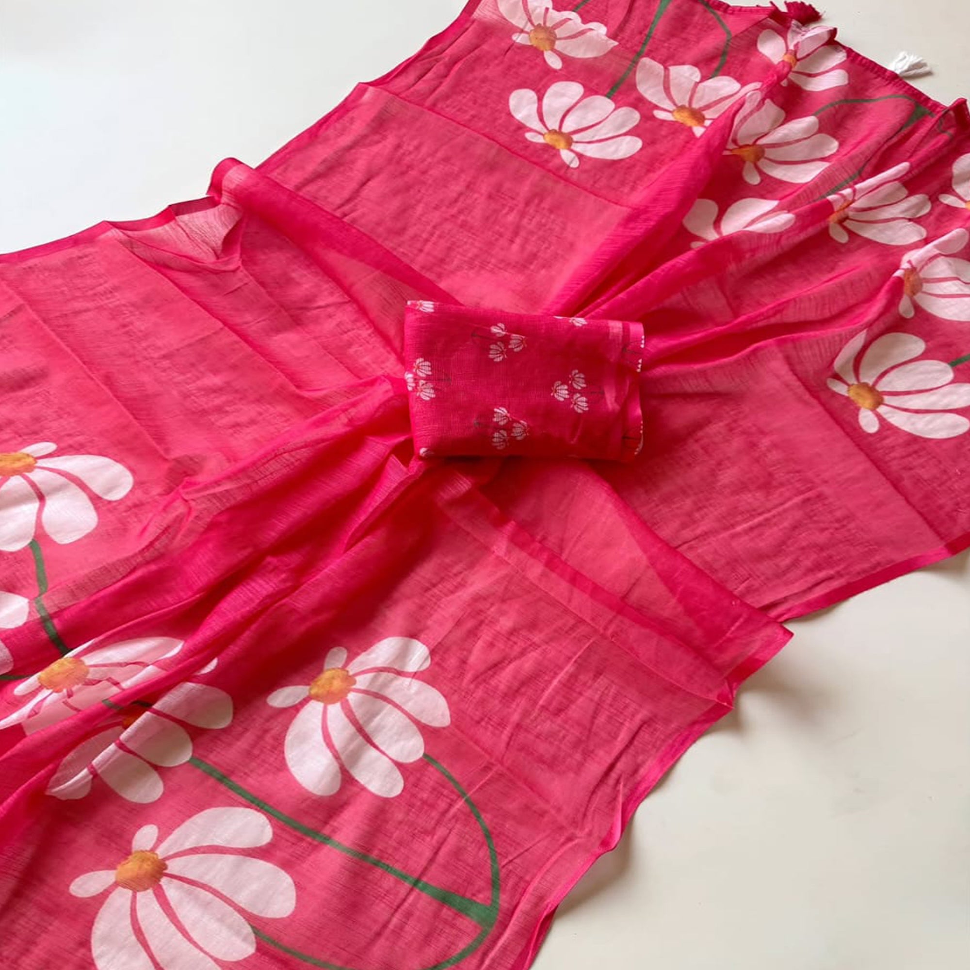 Graceful Pink Linen Cotton Saree with Stylish Floral Prints for Effortless Elegance