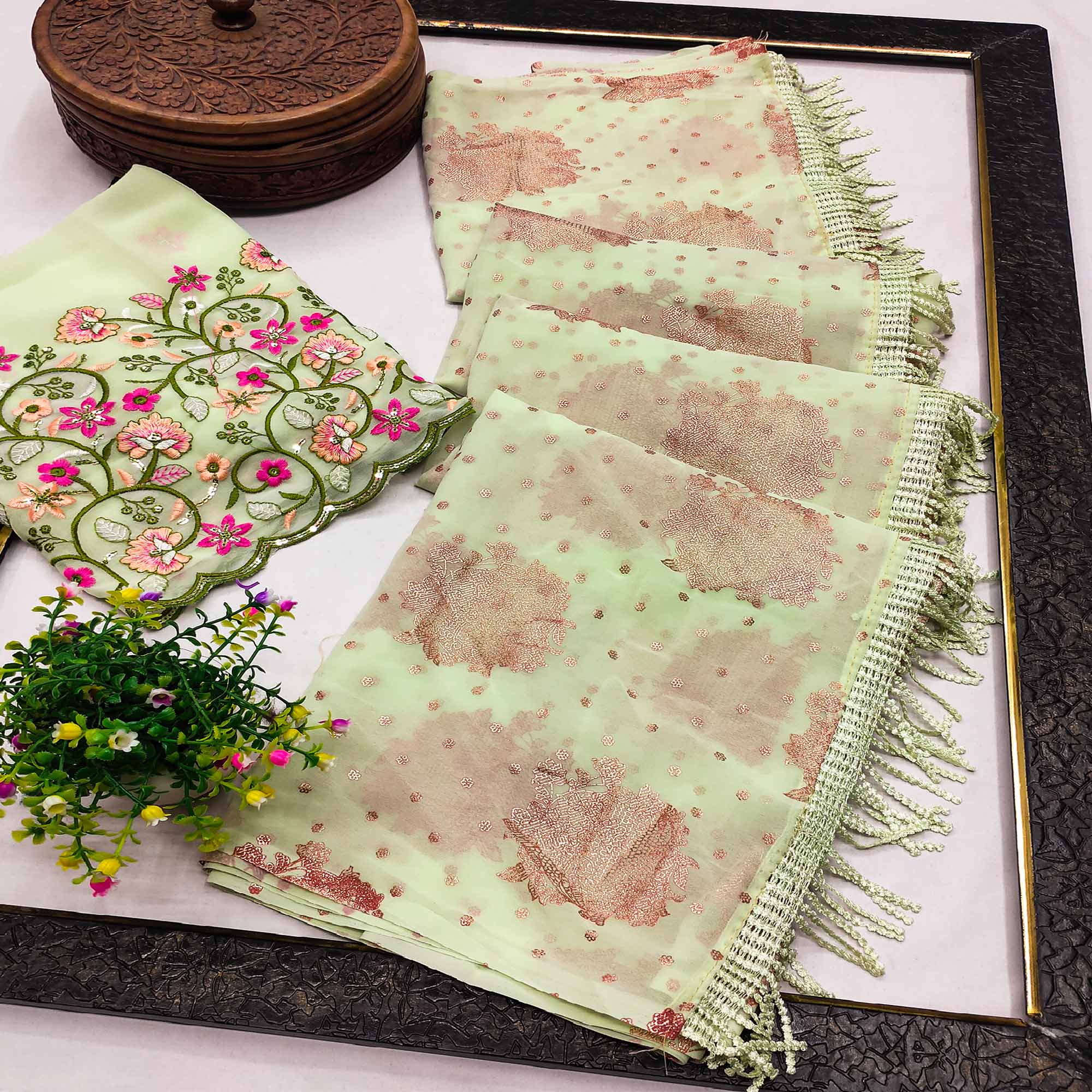 Green Floral Printed Georgette Saree