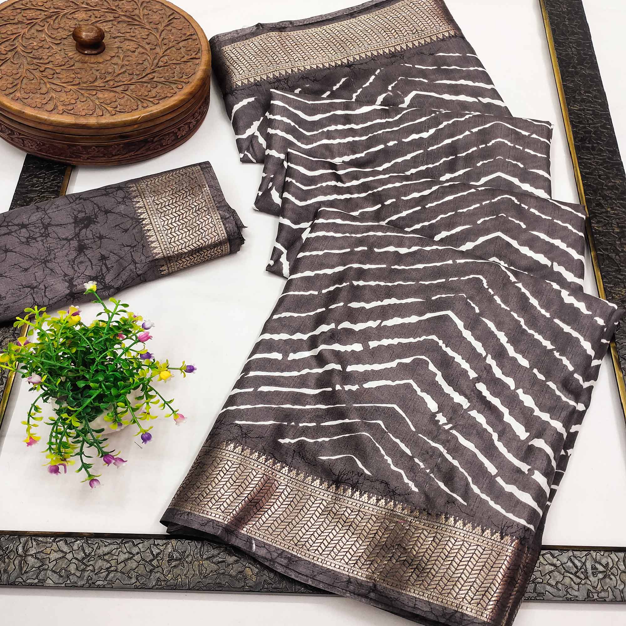 Wenge Brown Leheriya Printed Dola Silk Saree With Zari Border