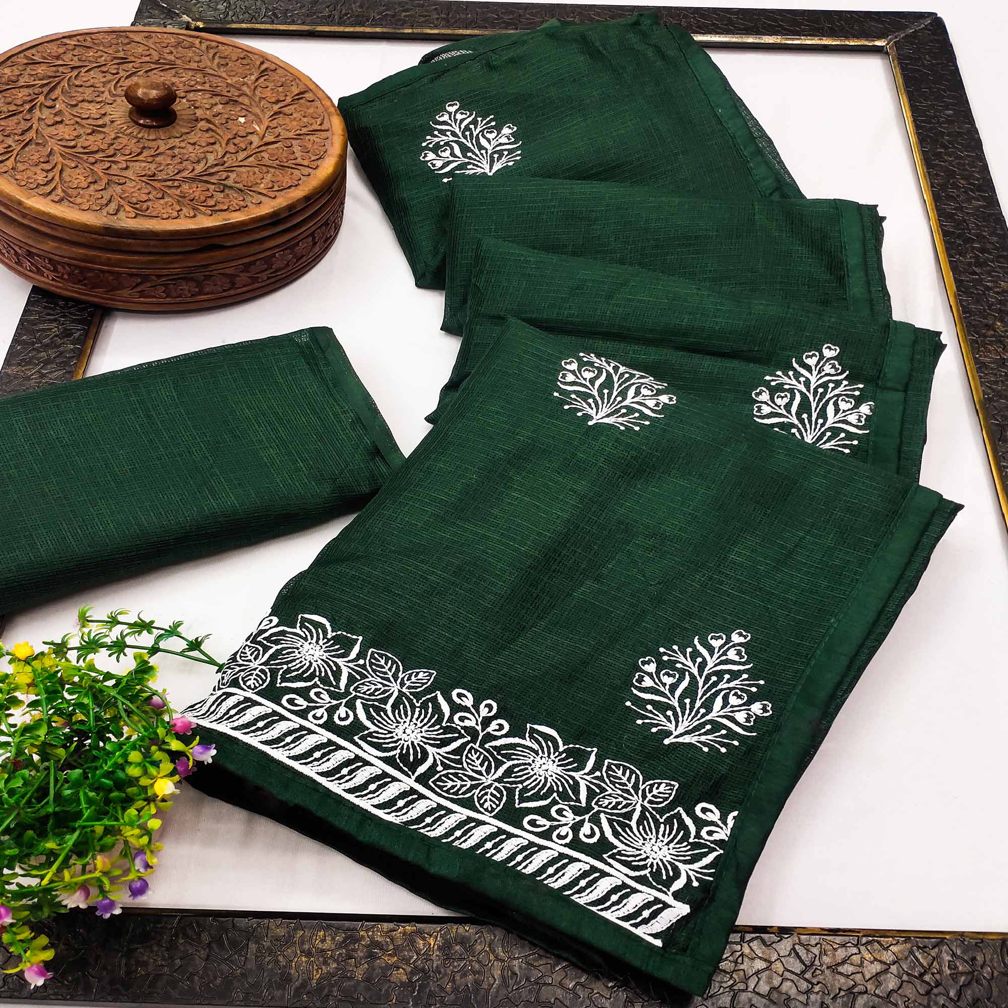 Elegant Dark Green Kota Doria Saree with Intricate Floral Embroidery Detailing