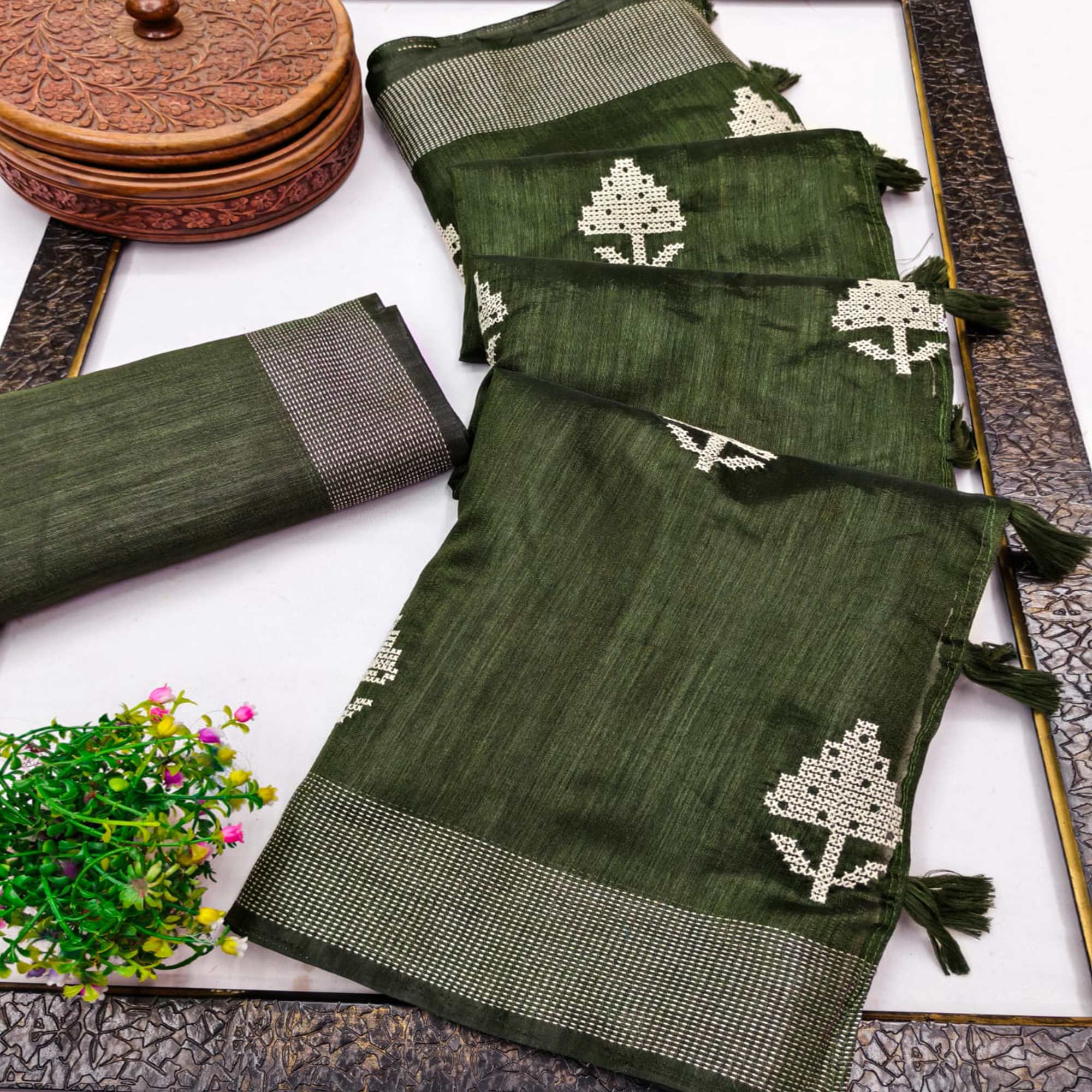 Mehendi Green Embroidered Art Silk Saree Adorned with Classic Zari Weaving Details