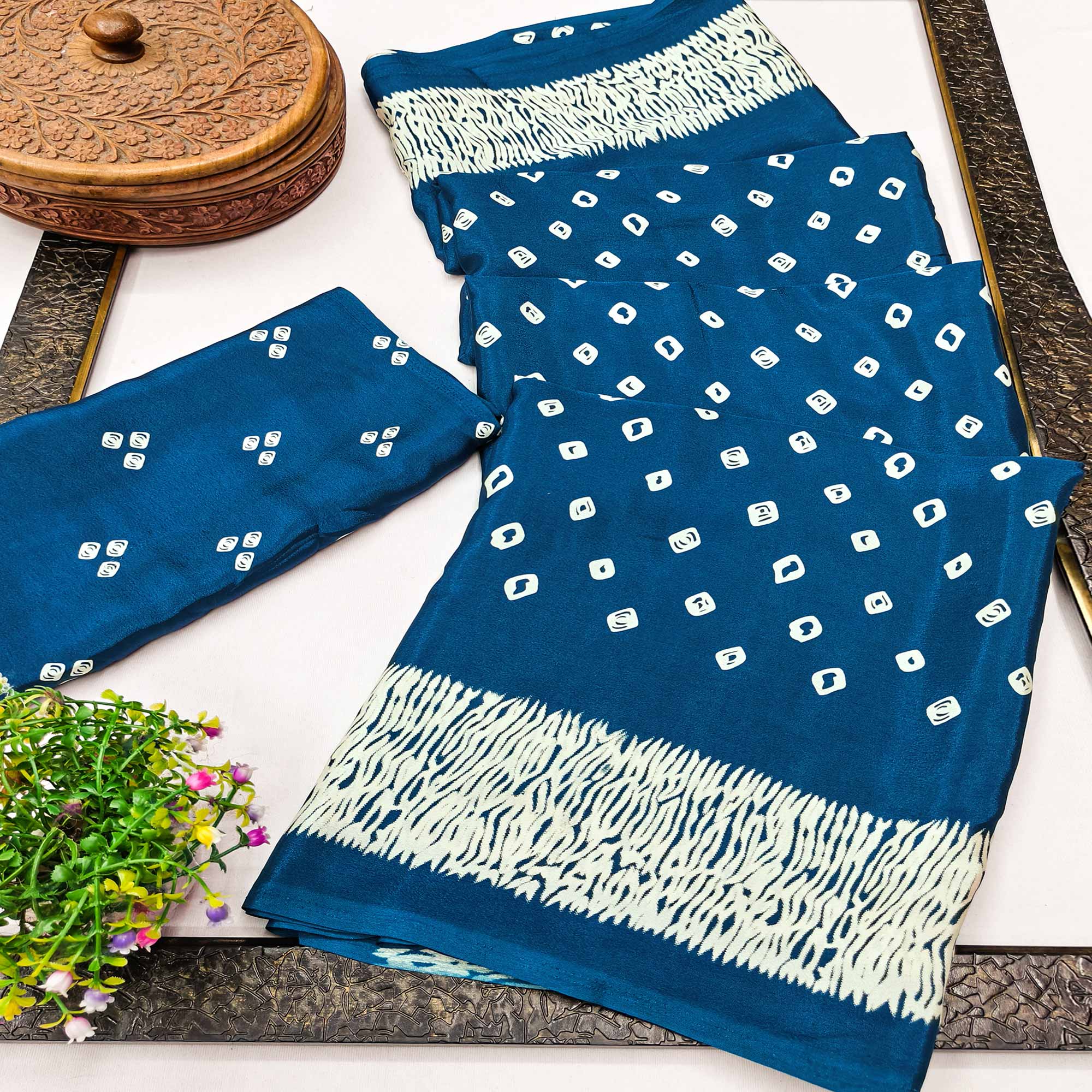 Blue Bandhani Printed Chiffon Saree With Traditional Appeal