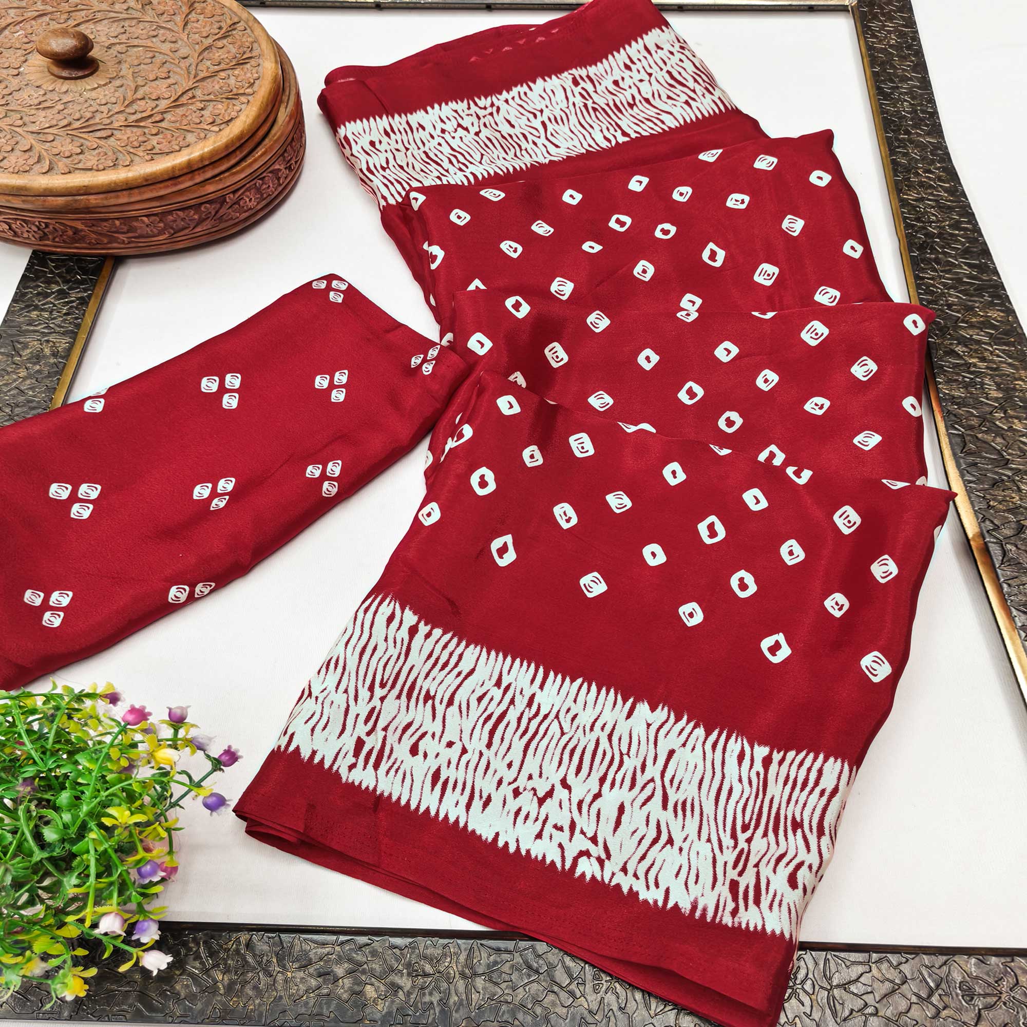 Red Bandhani Printed Chiffon Saree With Traditional Appeal