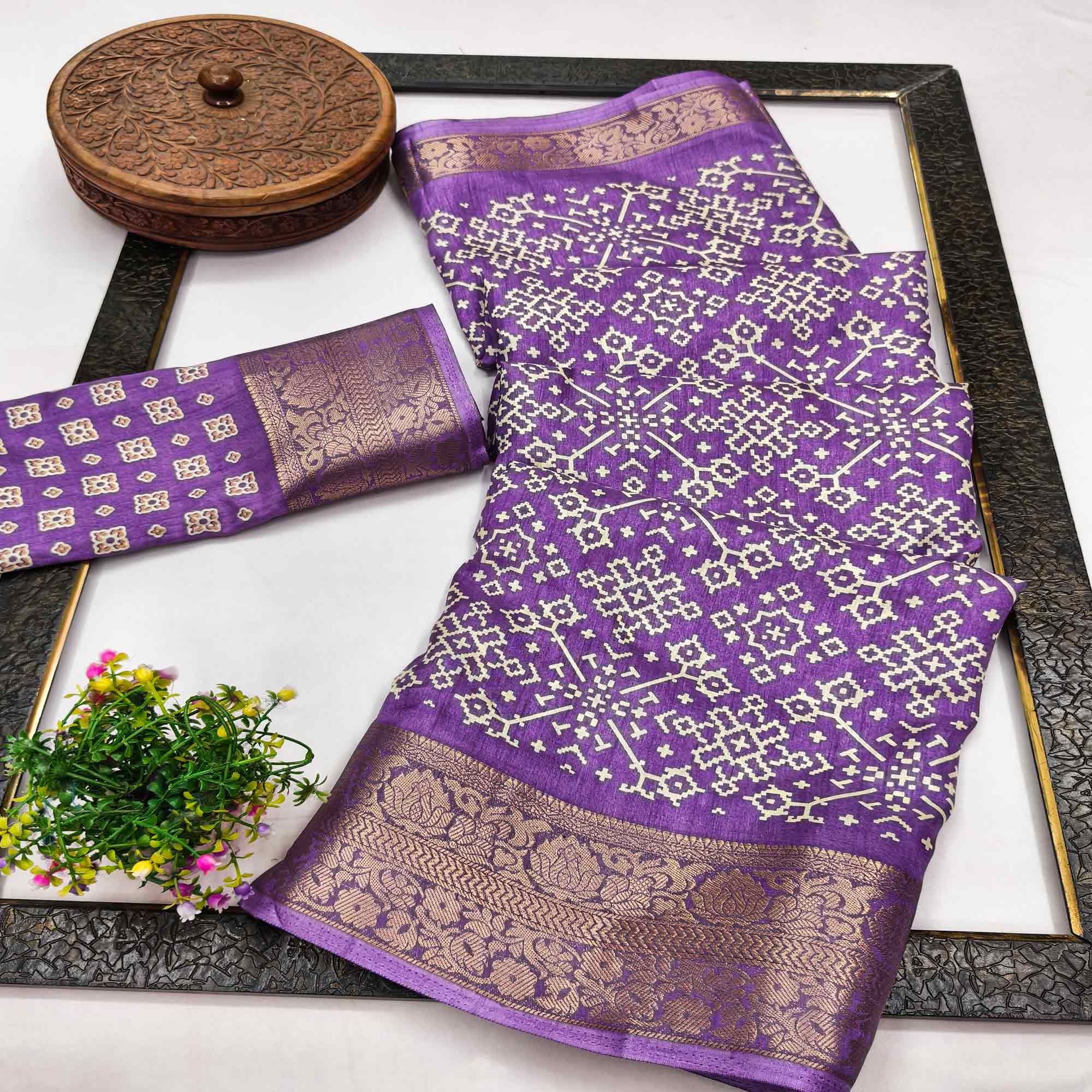 Contemporary Lavender Geometric Mill Printed Dola Silk Saree With Ornate Floral Zari Border