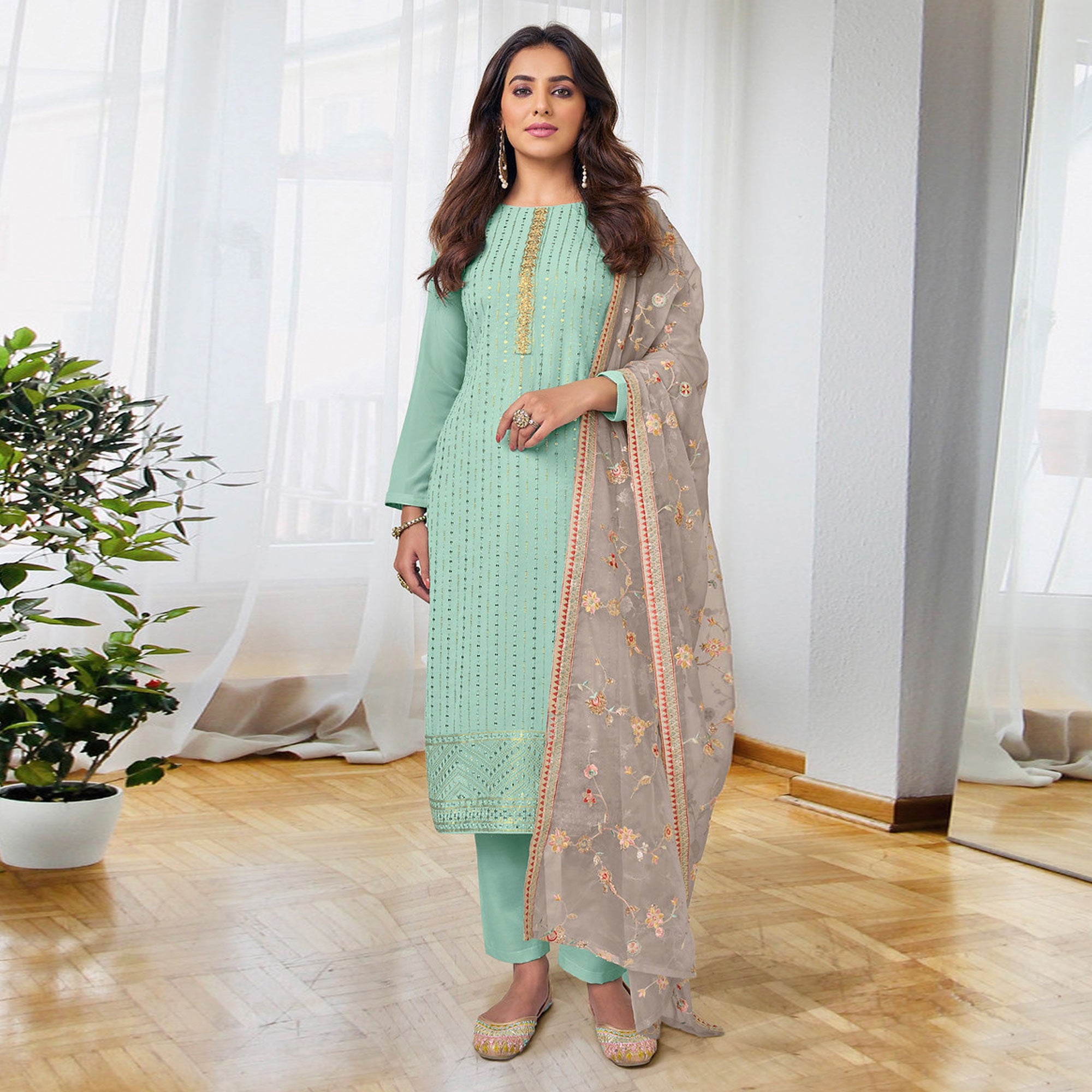 Sea Green Embroidered Georgette Semi Stitched Salwar Suit