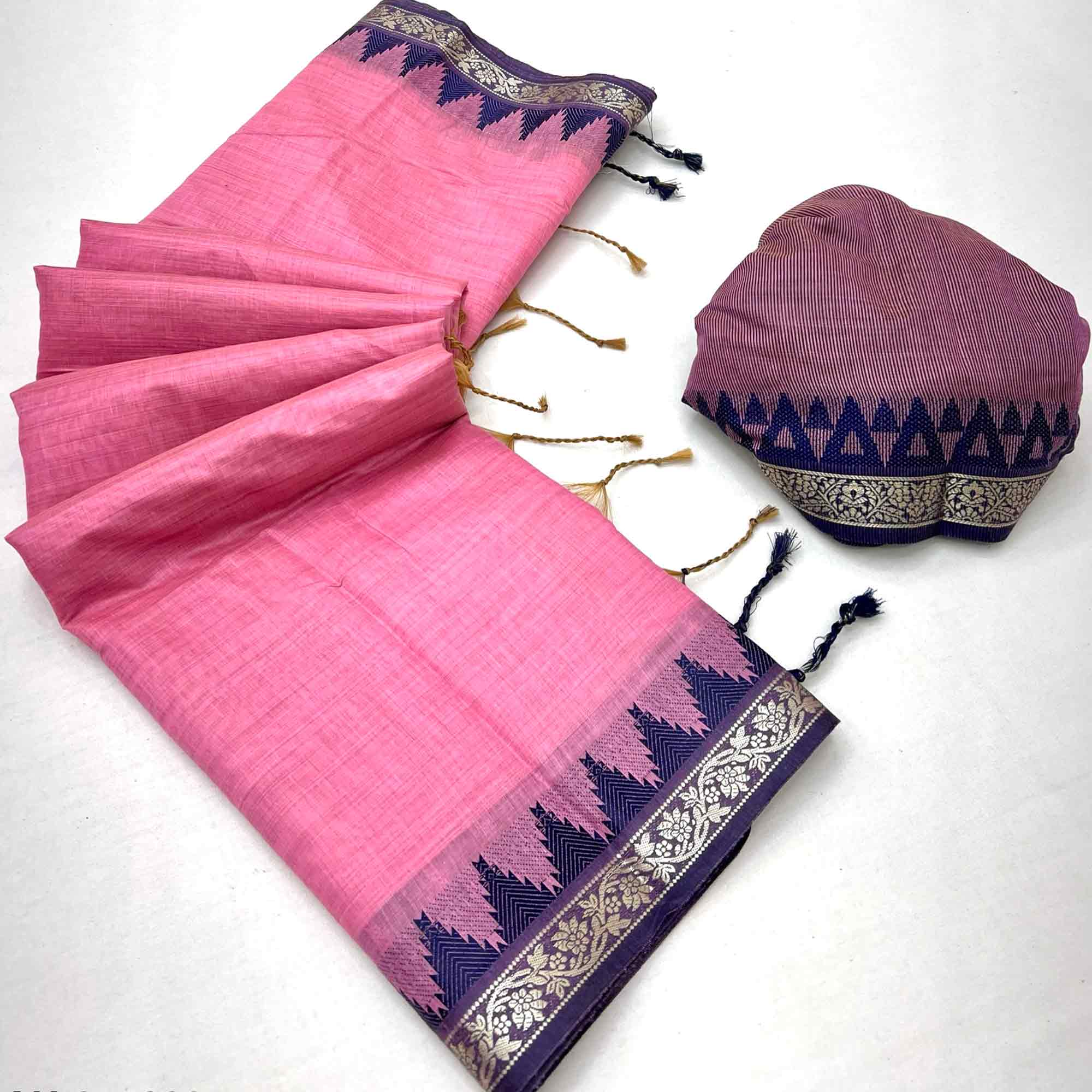 Pink Pure Silk Handloom Saree with Intricate Jacquard Weave