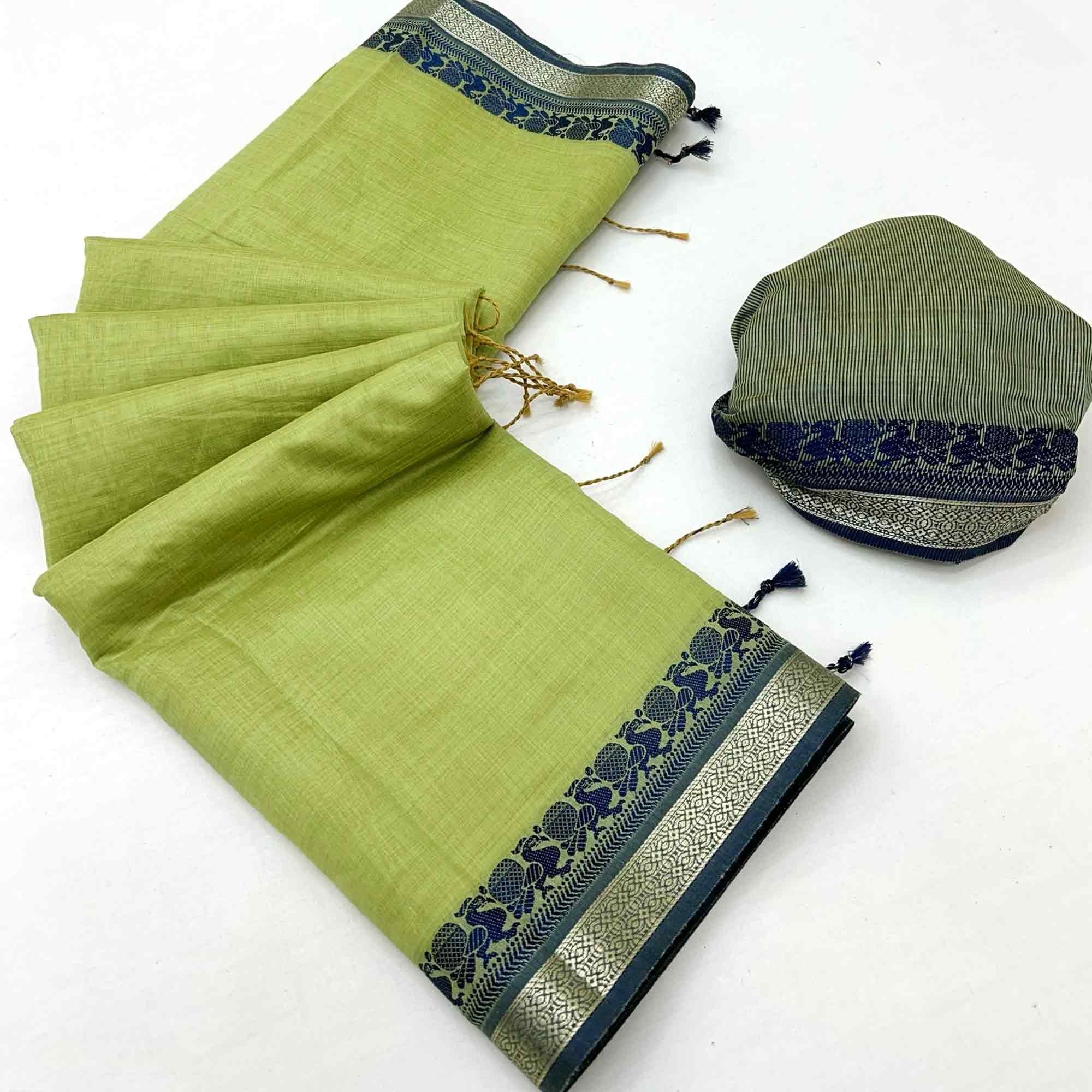 Green Pure Handloom Silk Saree with an Elegantly Woven Jacquard Border