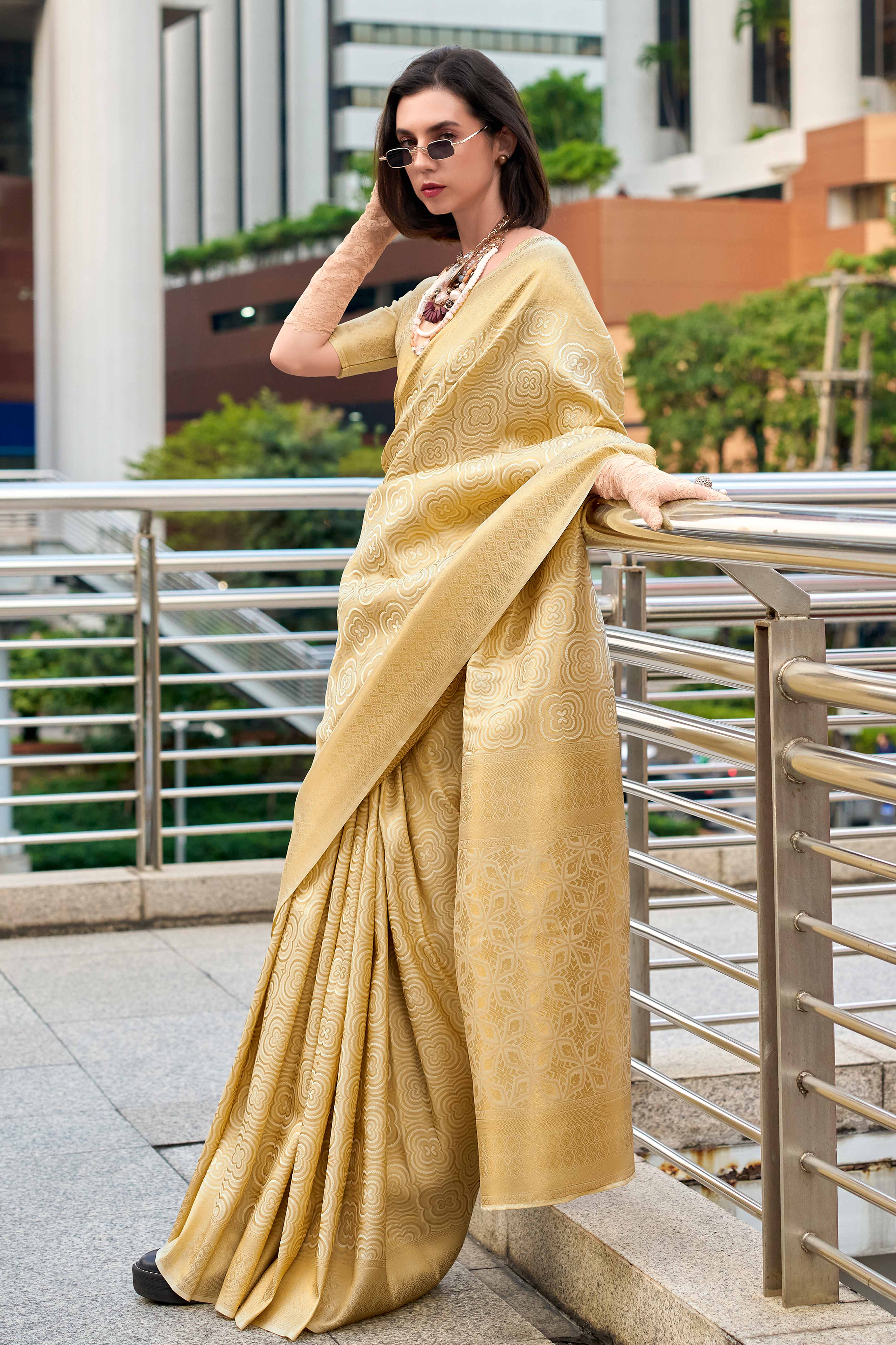 Gold Zari Woven Kanjivaram Silk Saree
