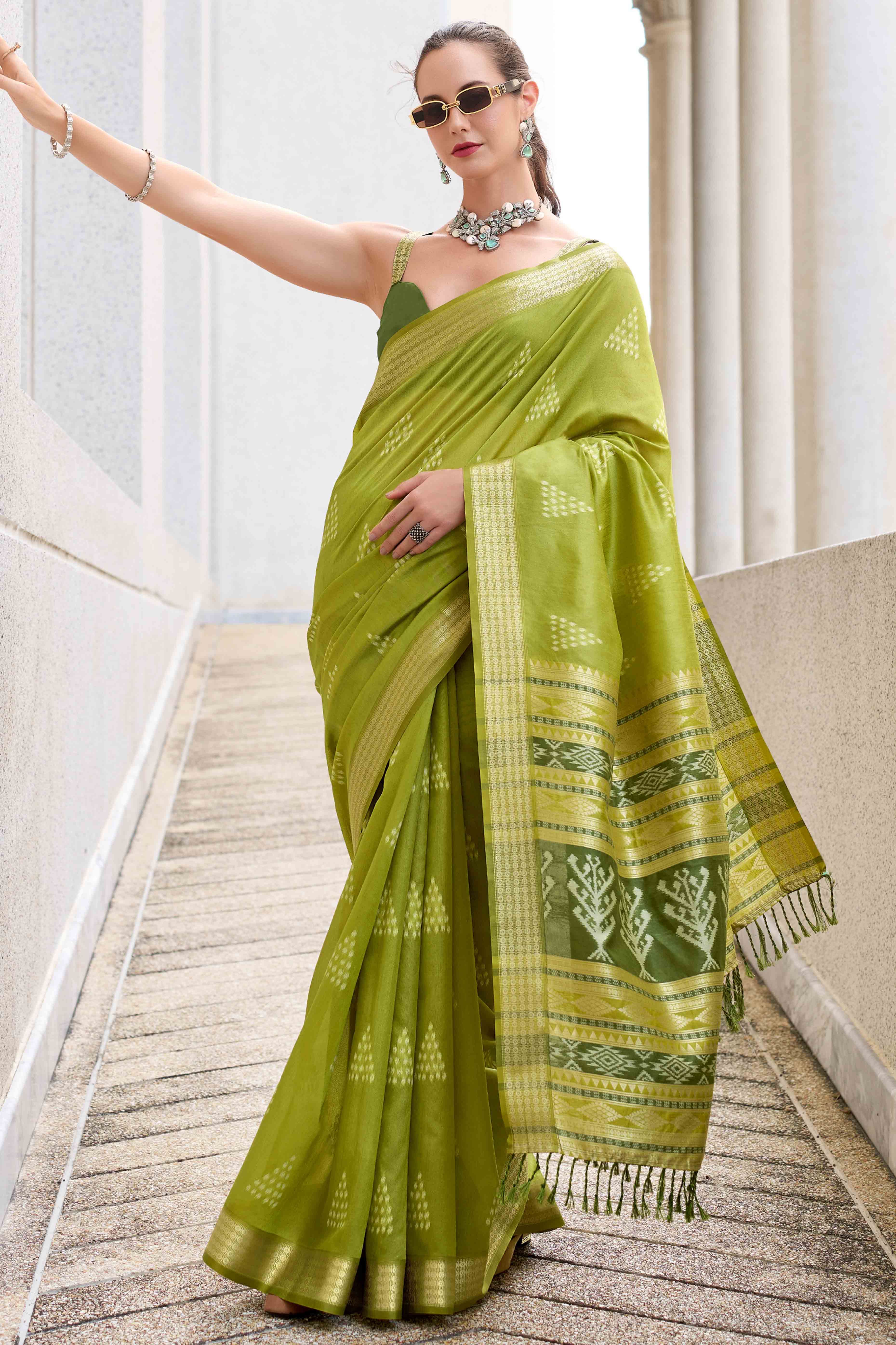 Green Ikkat Woven Rayon Silk Saree