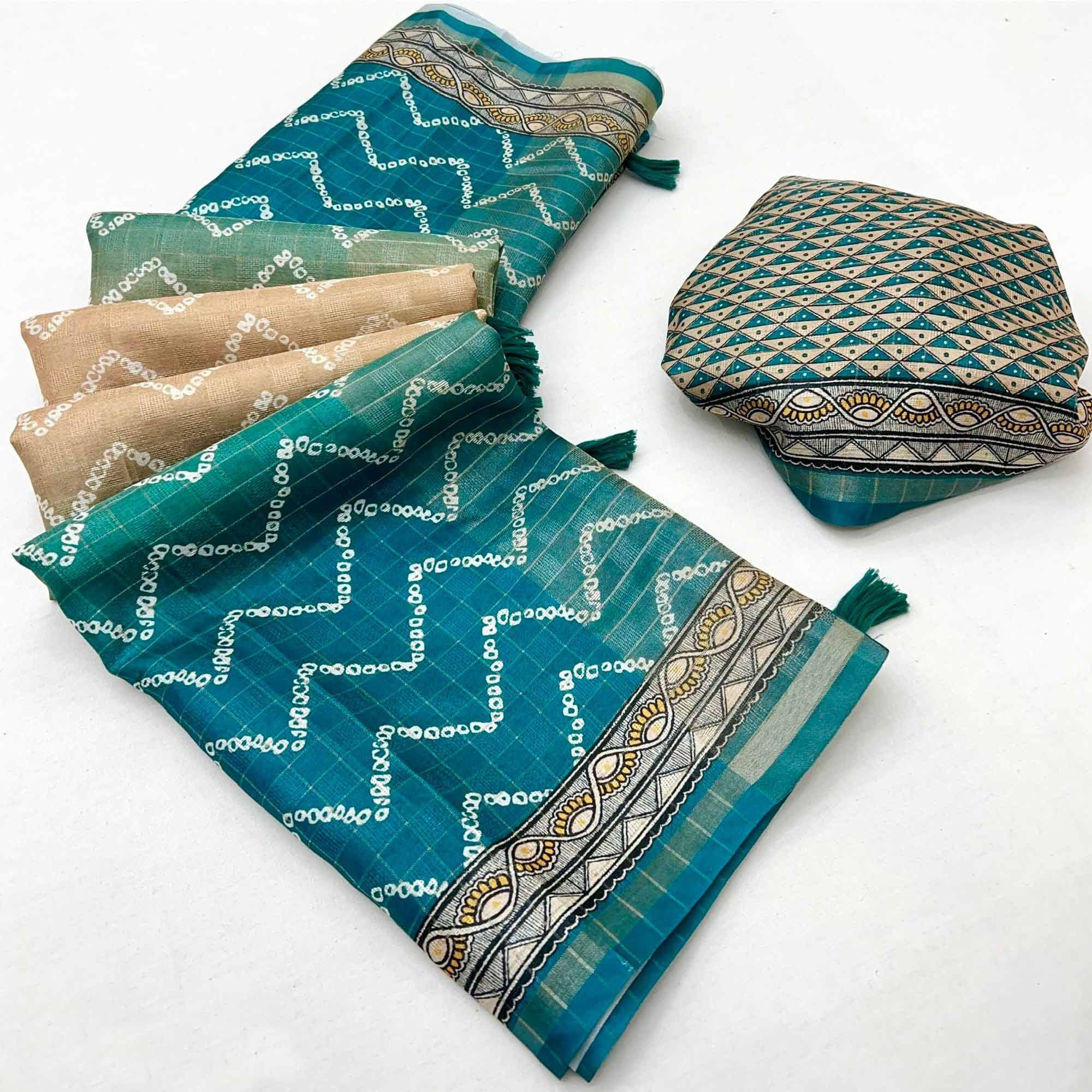 Beige & Teal Maheshwari Cotton Silk Saree with Zig-Zag Pattern