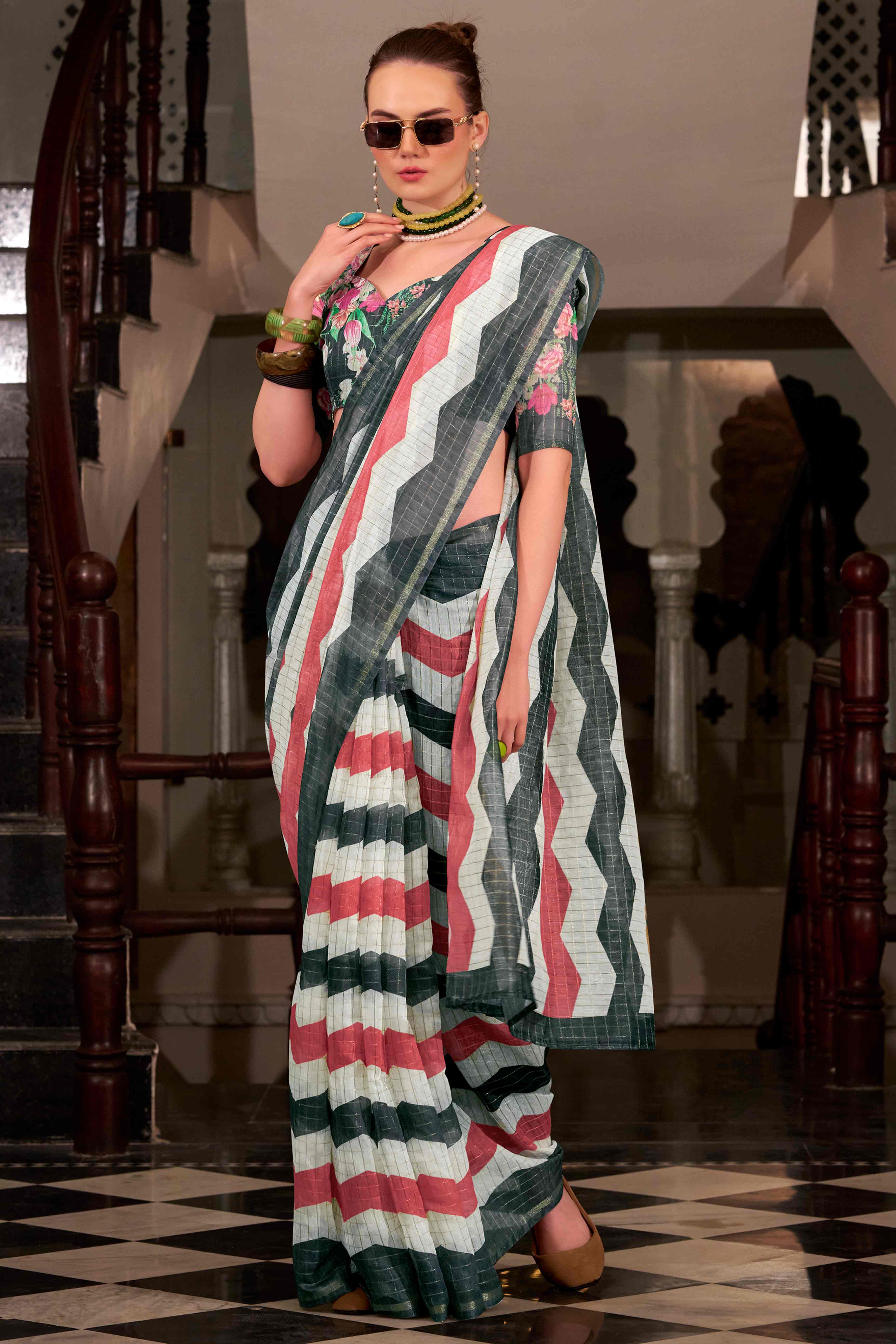 Black & Pink Woven Cotton Silk Saree With A Zig-Zag Pattern