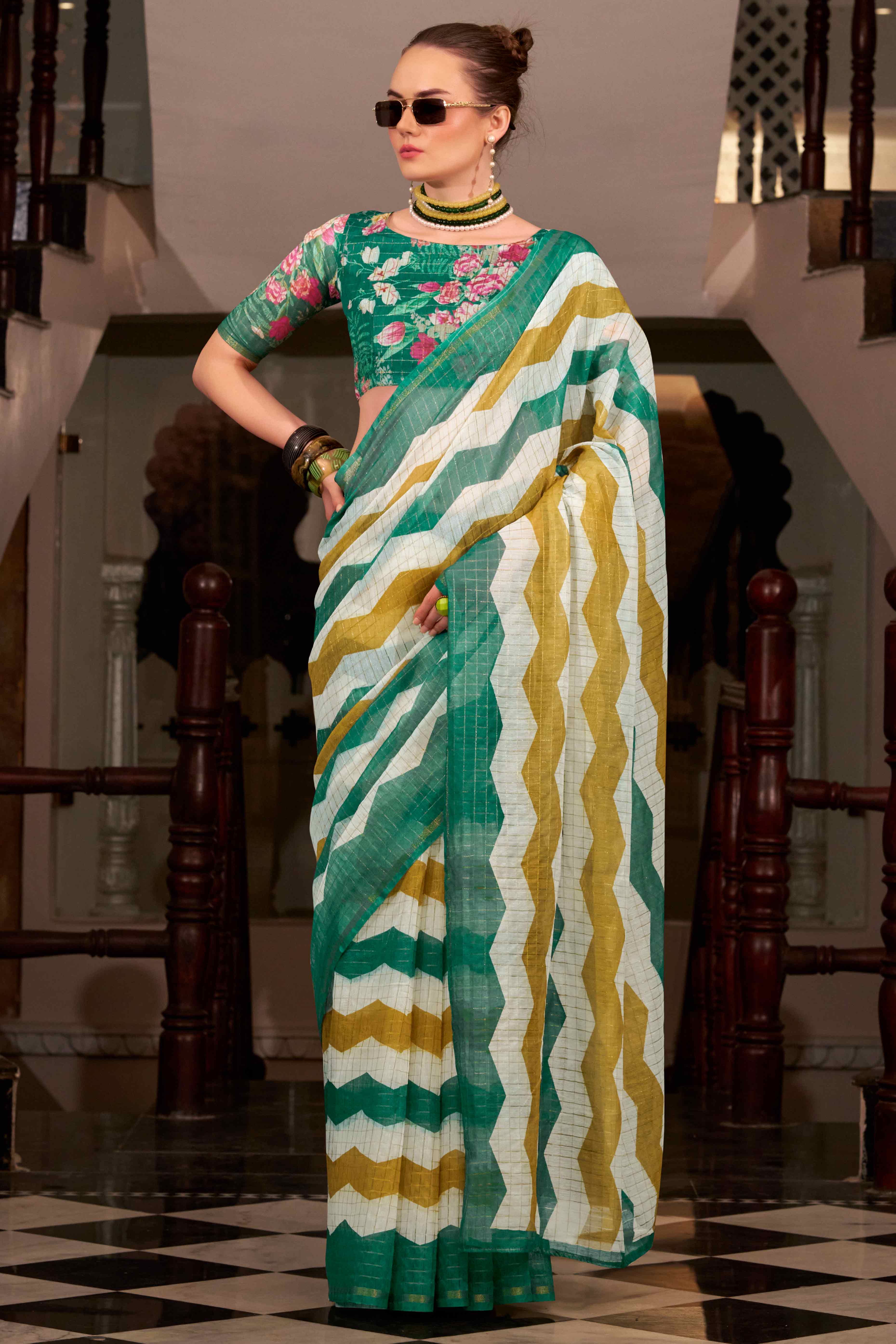 Green Woven Cotton Silk Saree With A Zig-Zag Pattern
