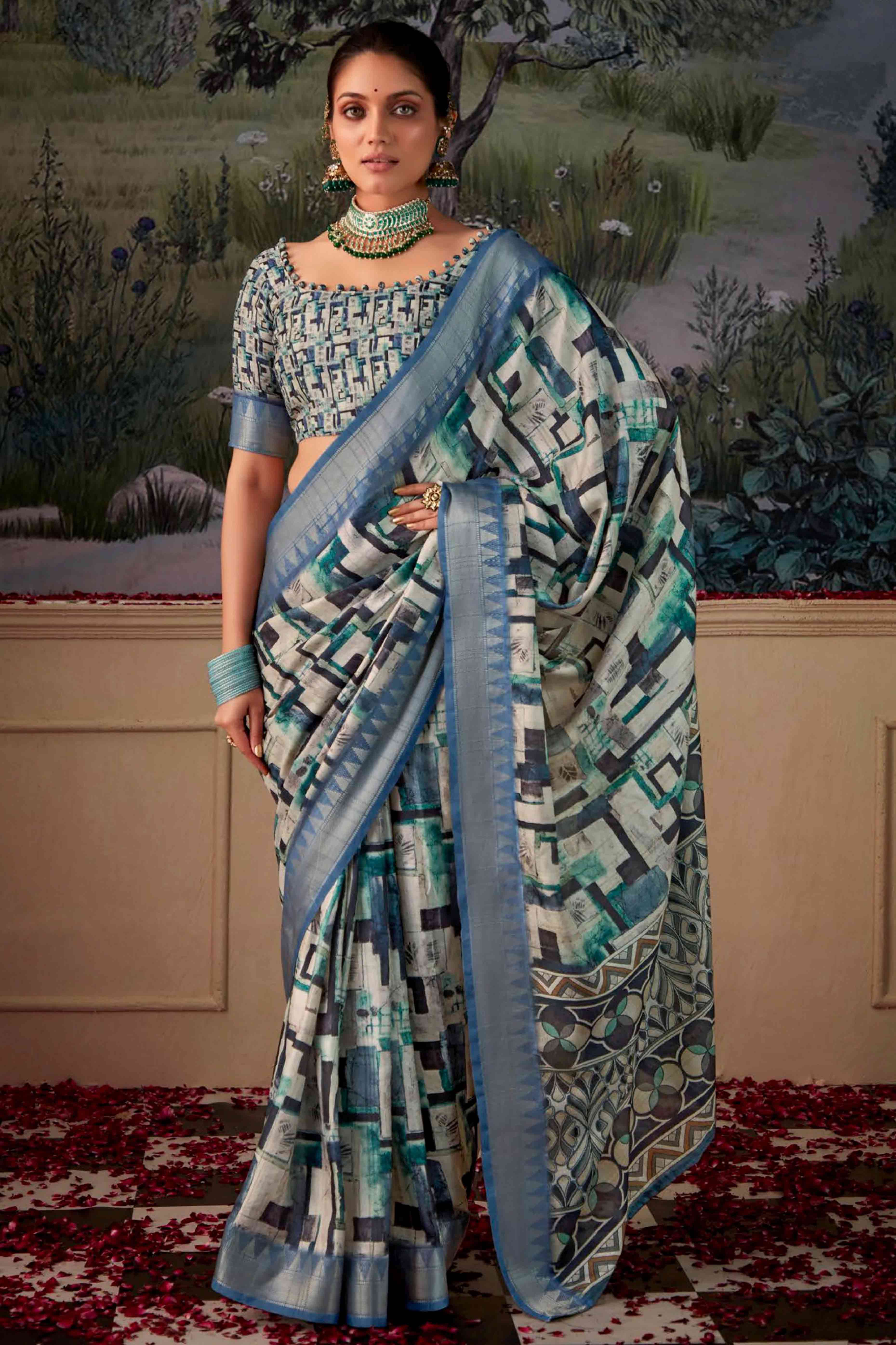Trendy Digital Printed Silk Blend Saree in Blue