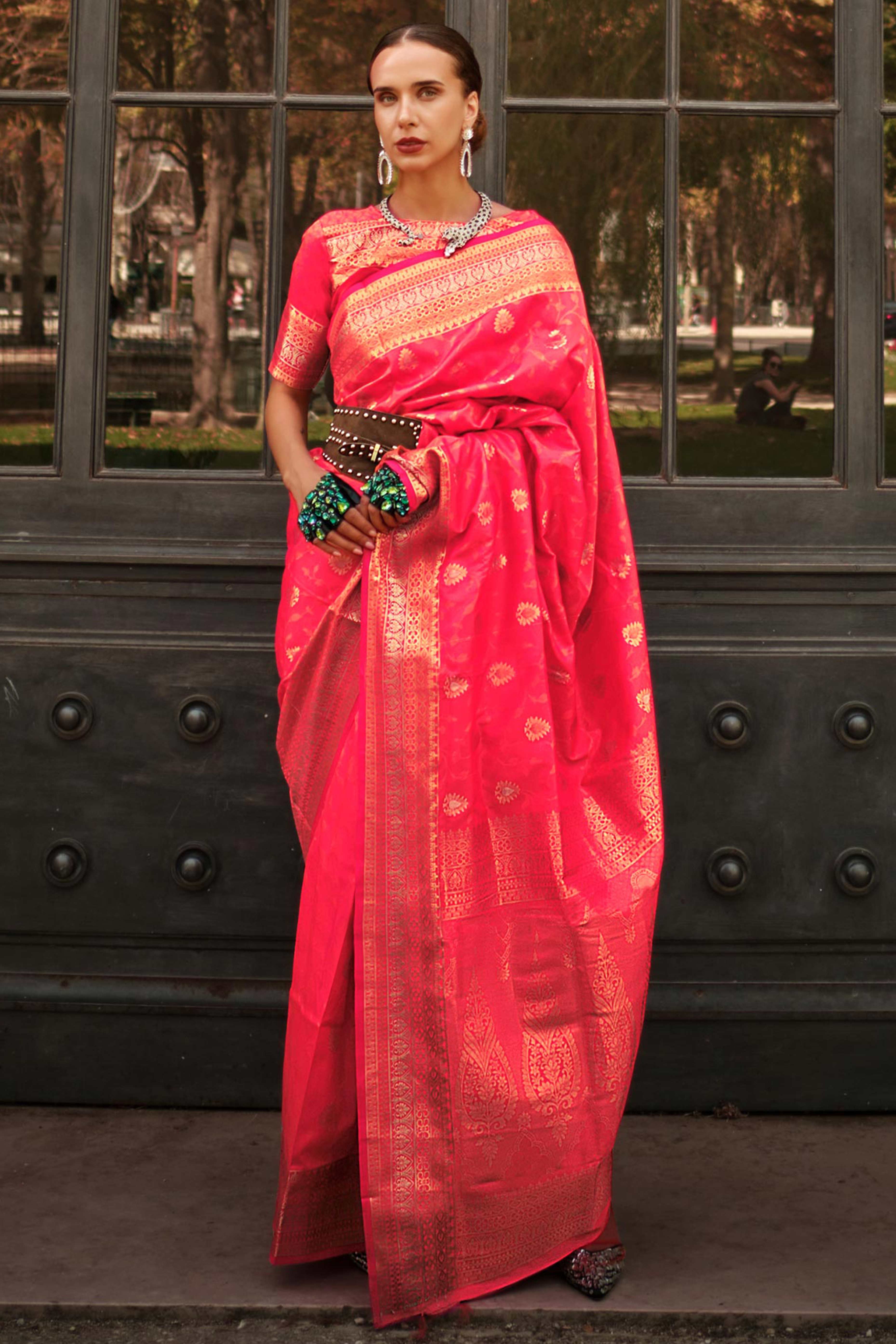 Reddish Pink Floral Zari Work Woven Banarasi Silk Saree