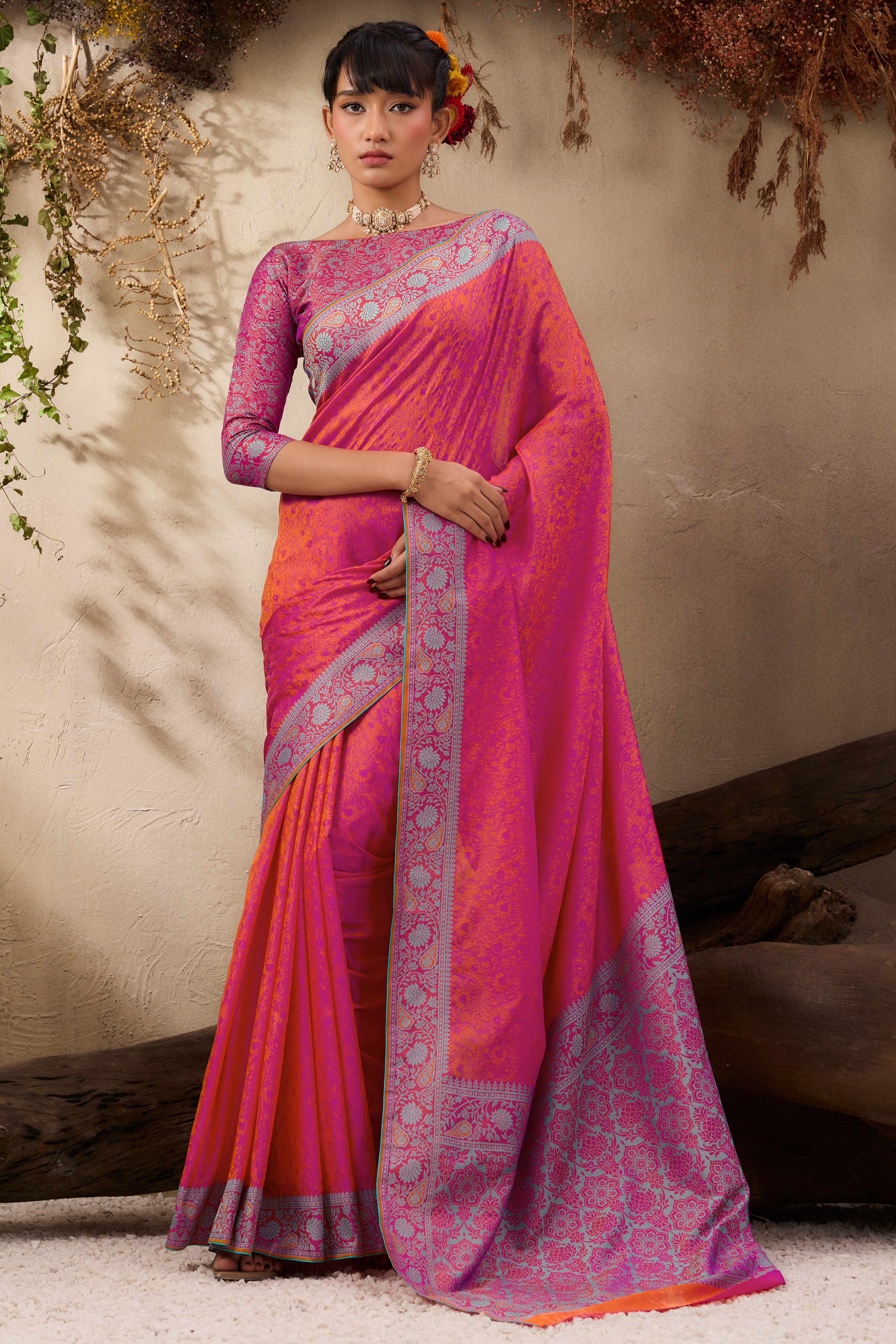 Rani Pink Pure Silk Kanjivaram Handloom Saree Enhanced with Zari Woven Patterns