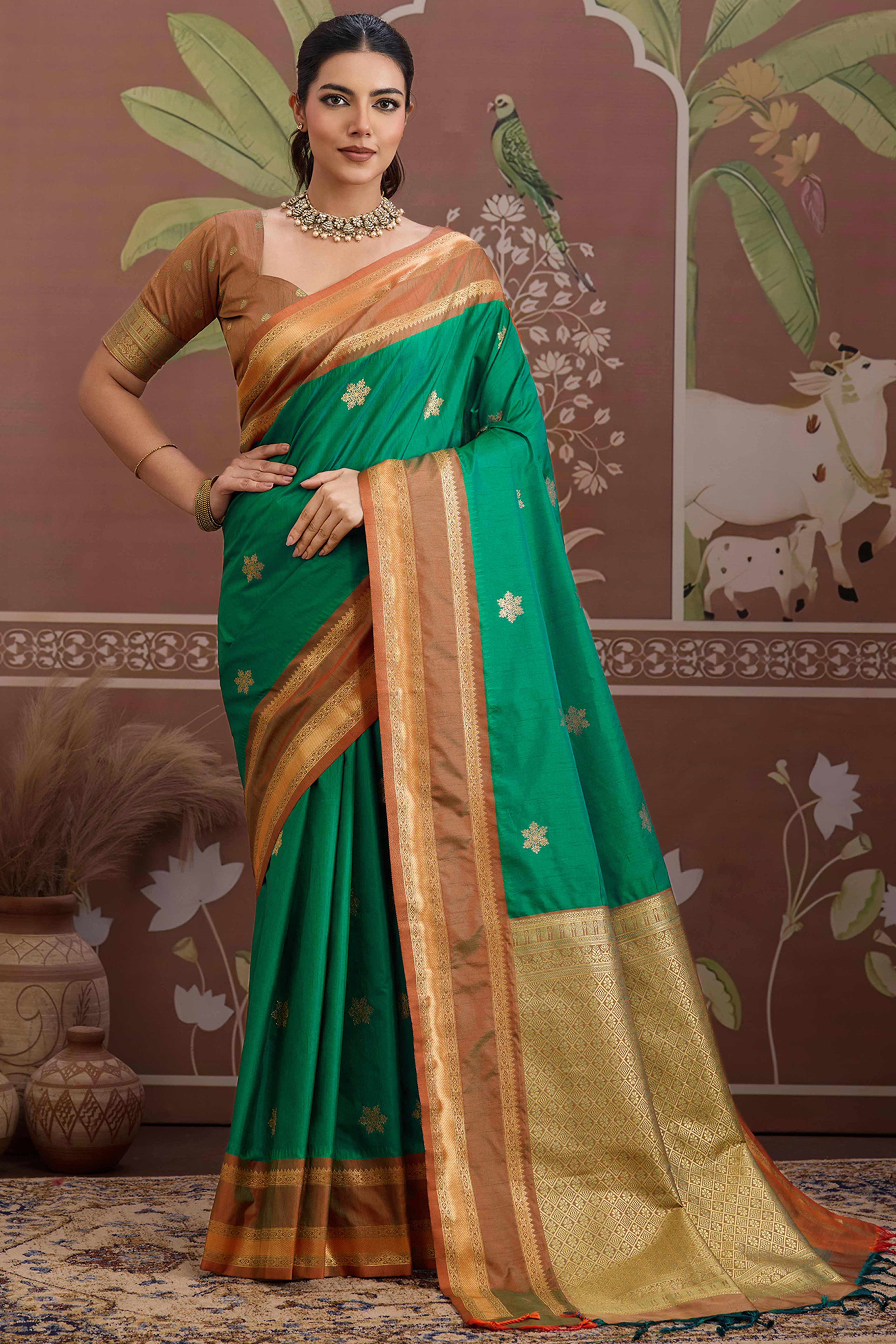 Luxury Style Green Saree in Silk Blend with Intricate Zari Work