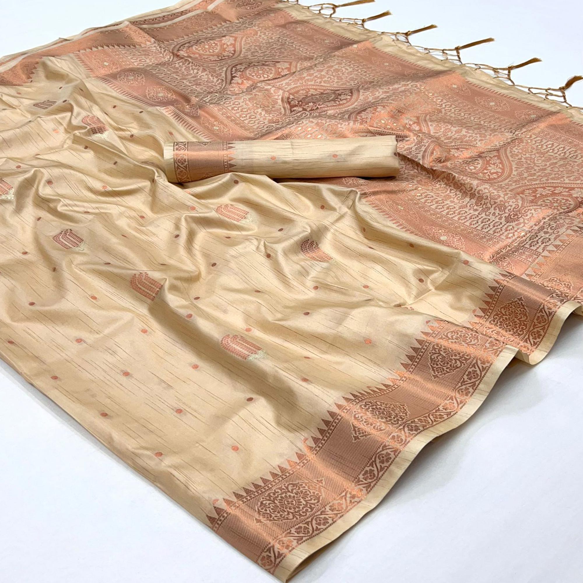 Offwhite Woven Cotton Silk Saree With Tassels