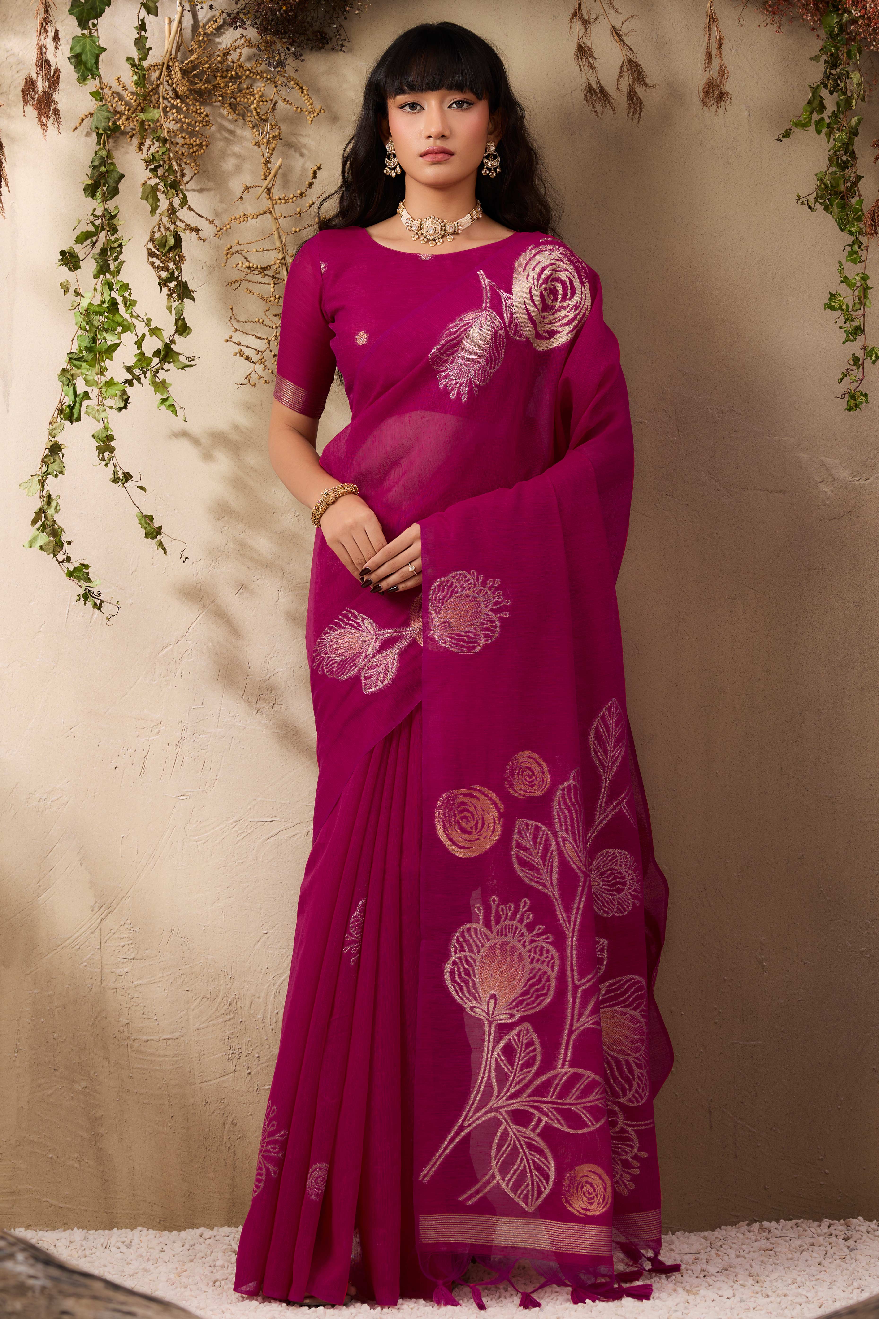 Pink Heritage Munga Art Silk Saree Highlighted with Fine Zari Weaving