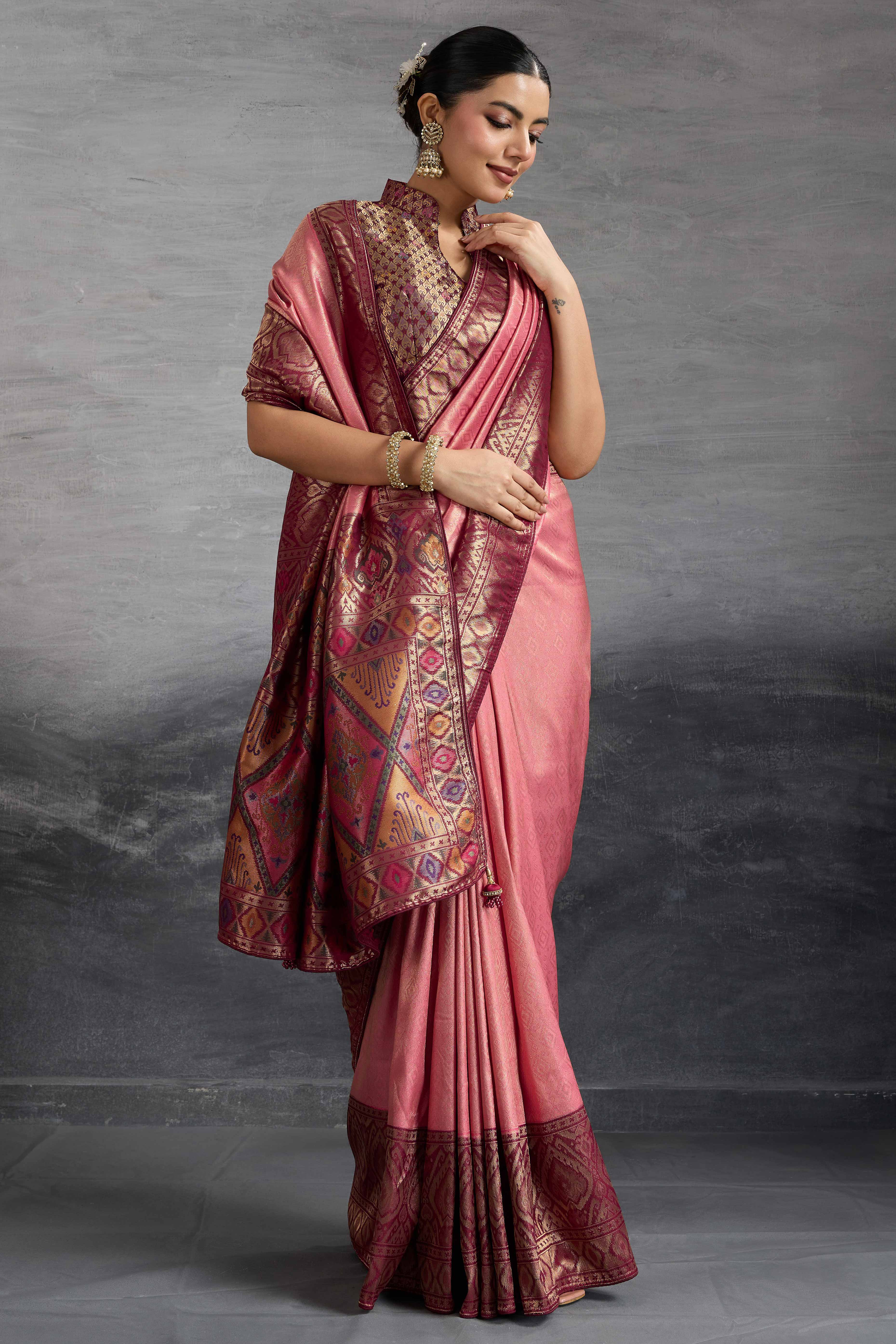 Pink Kanjivaram Silk Saree With Traditional Kadiyal Style Zari Weaving &  Meenakari Pallu