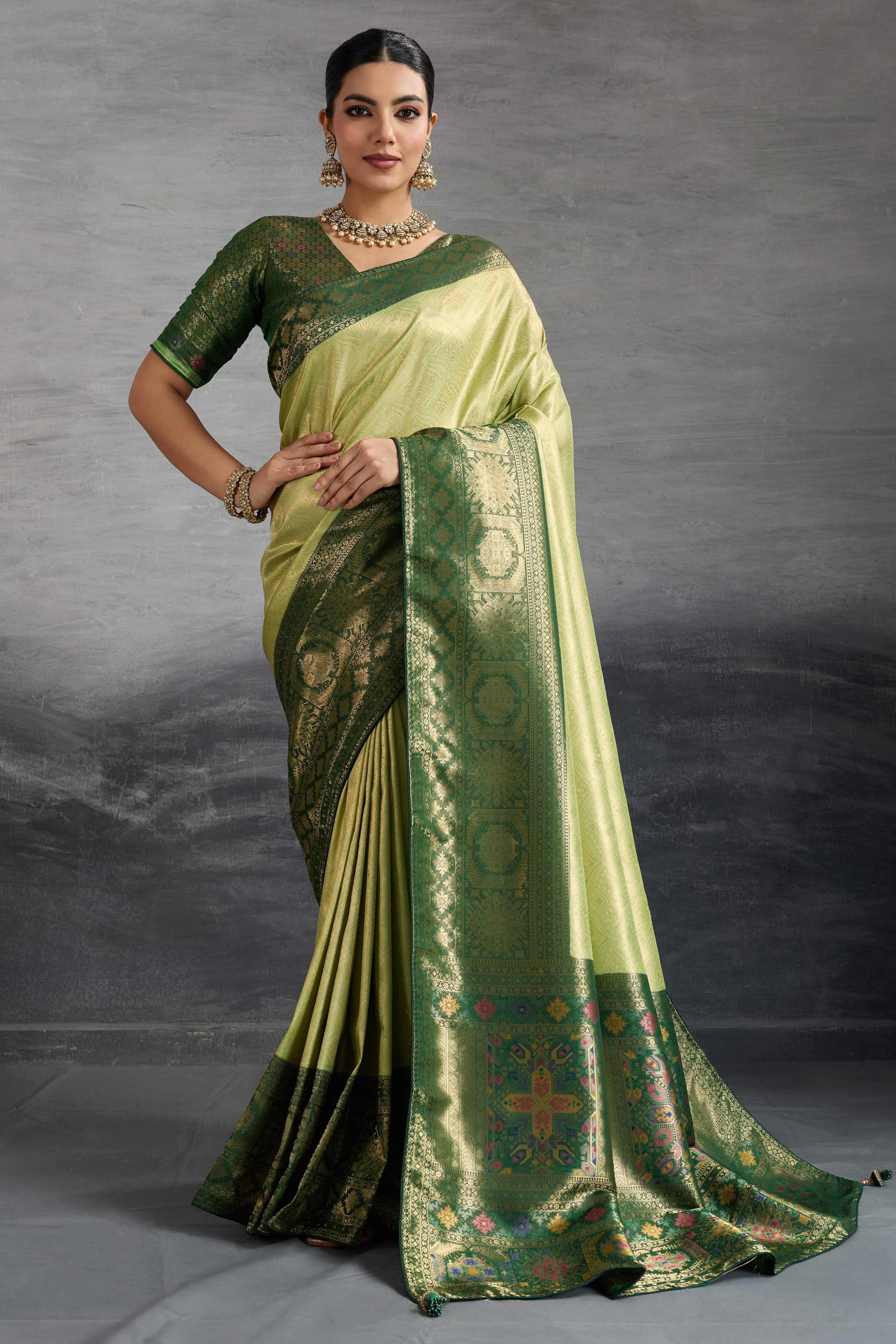 Traditional Green Kanjivaram Soft Silk Saree with Bold Kadiyal Weave