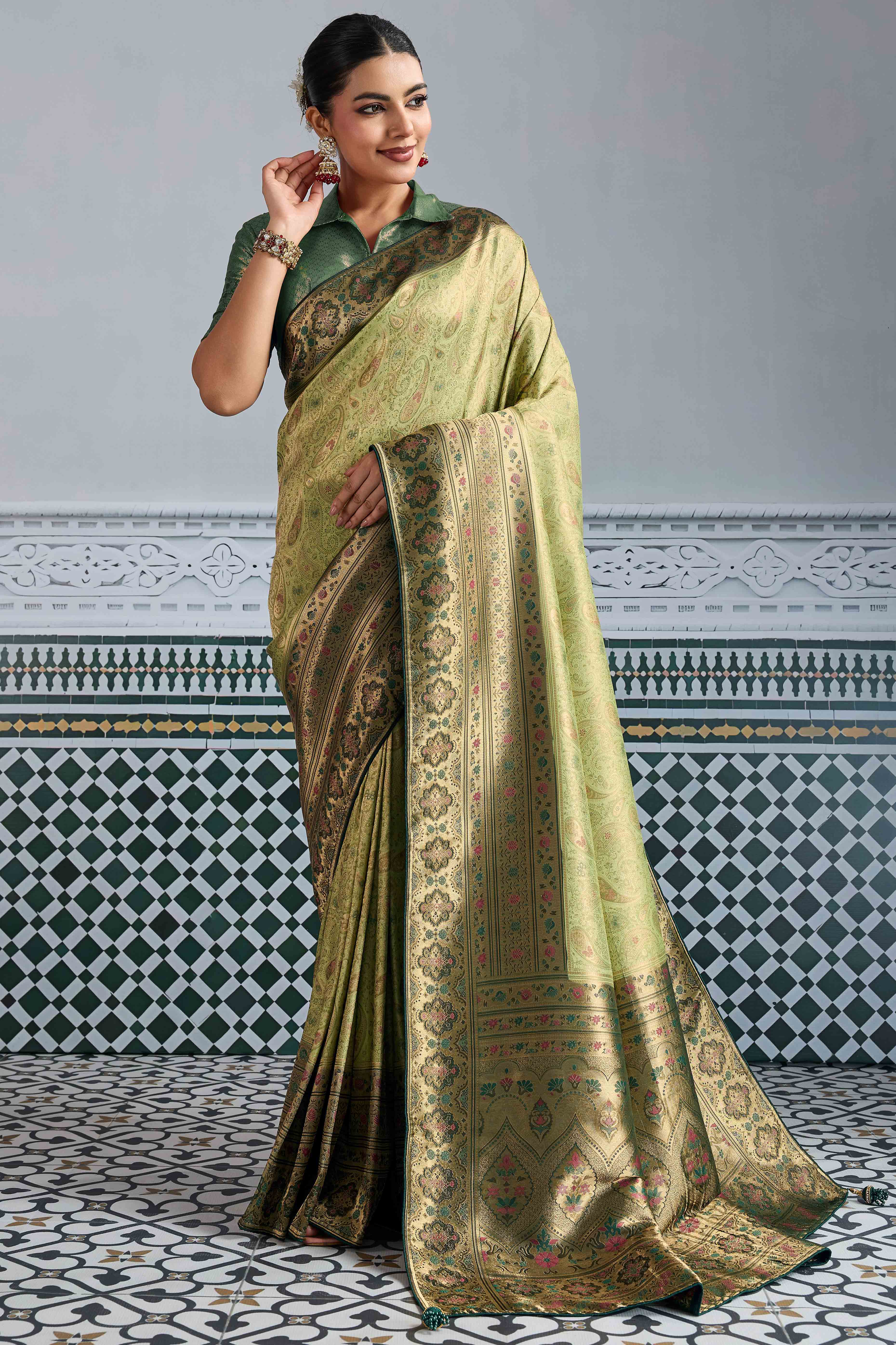 Green Meenakari Woven Kanjivaram Silk Saree For Festive Elegance