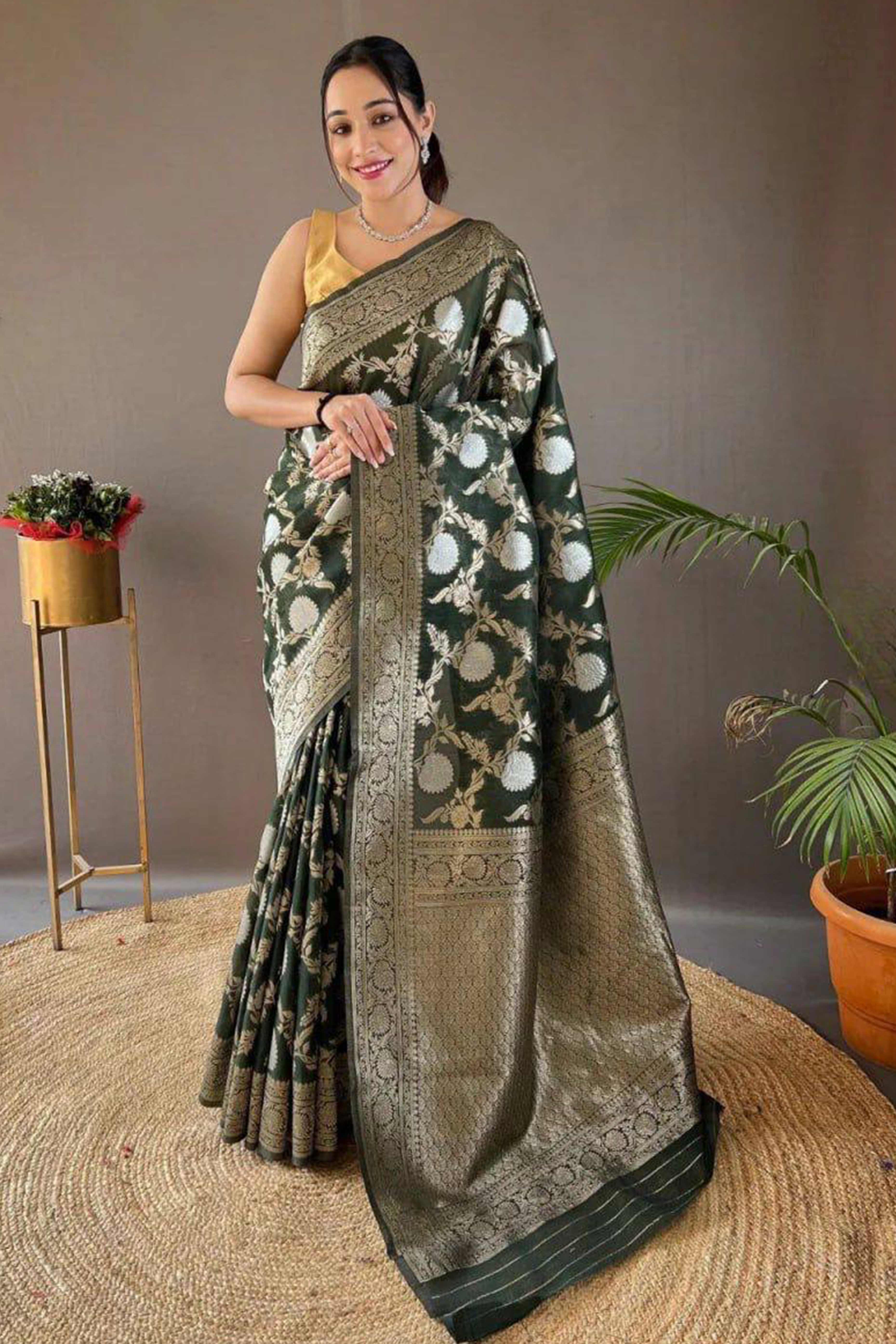 Bottle Green Floral Woven Cotton Silk Saree