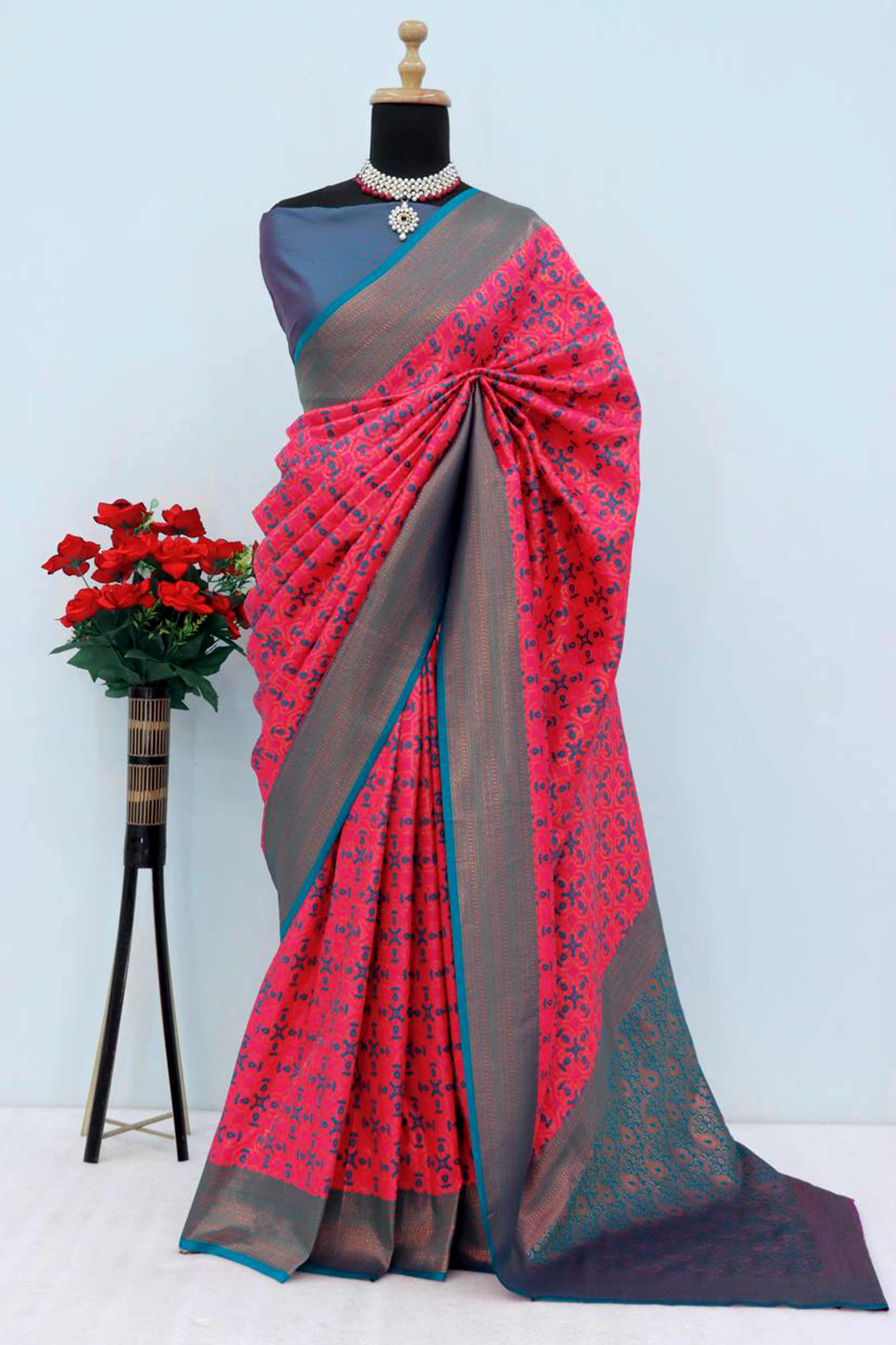 Pink Zari Woven With Butti Work Banarasi Silk Saree