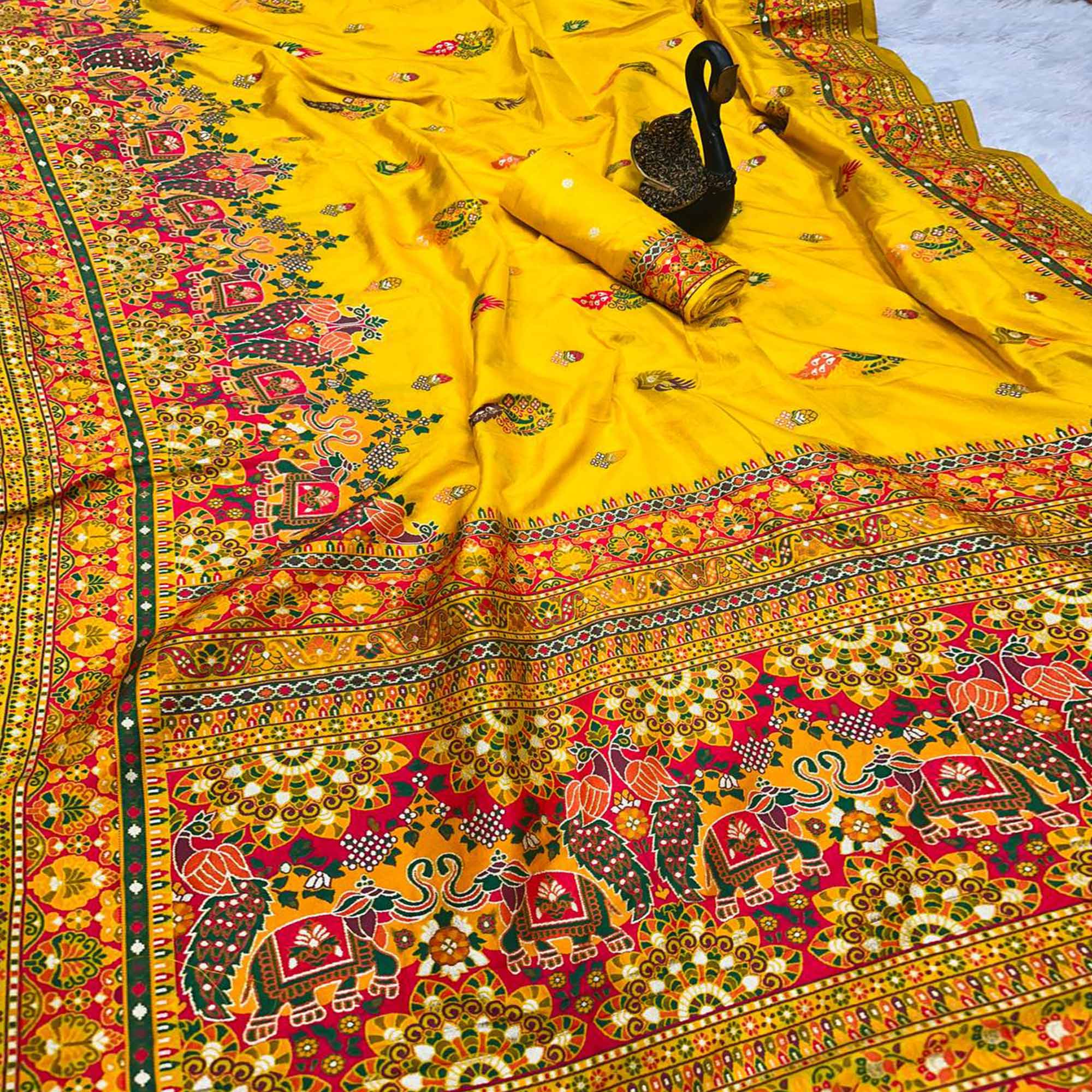 Yellow Pashmina Silk Weaving Saree Designed in Classic Rajwadi Style for Festive Wear