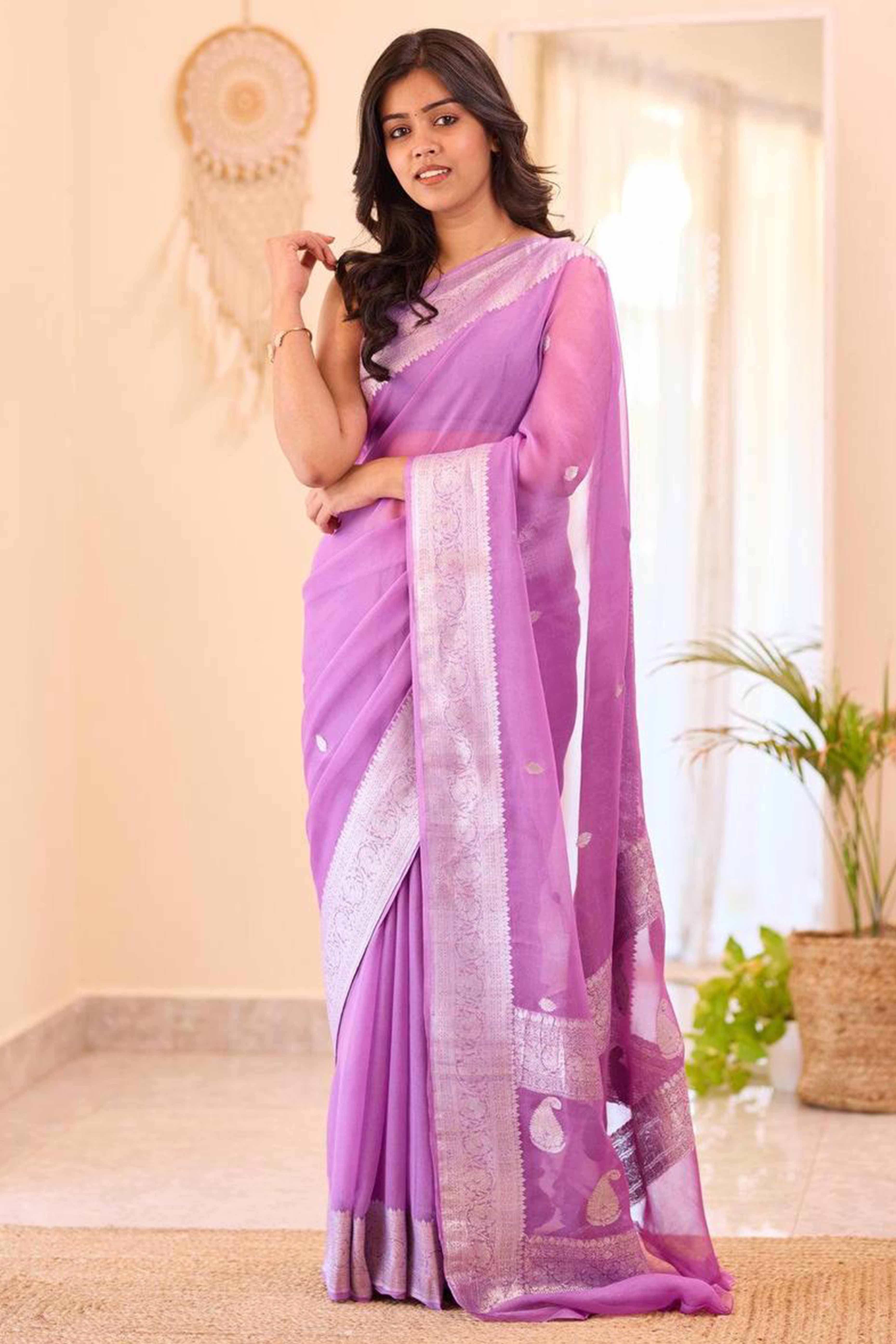 Sophisticated Purple Linen Saree with Traditional Butti Zari Weaving