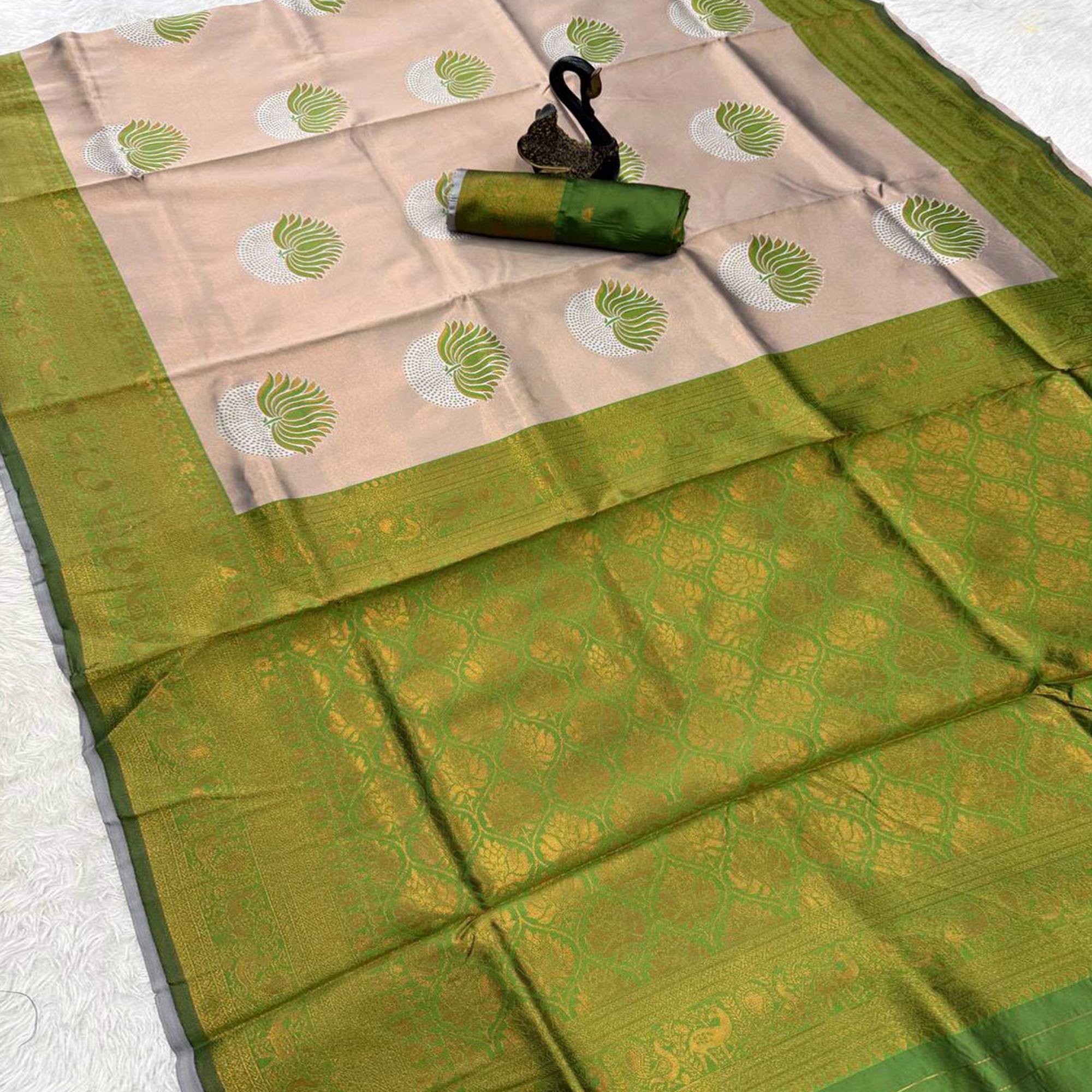 Green Floral Zari Weaving Banarasi Silk Saree Embellished With Intricate Unique Border & Pallu