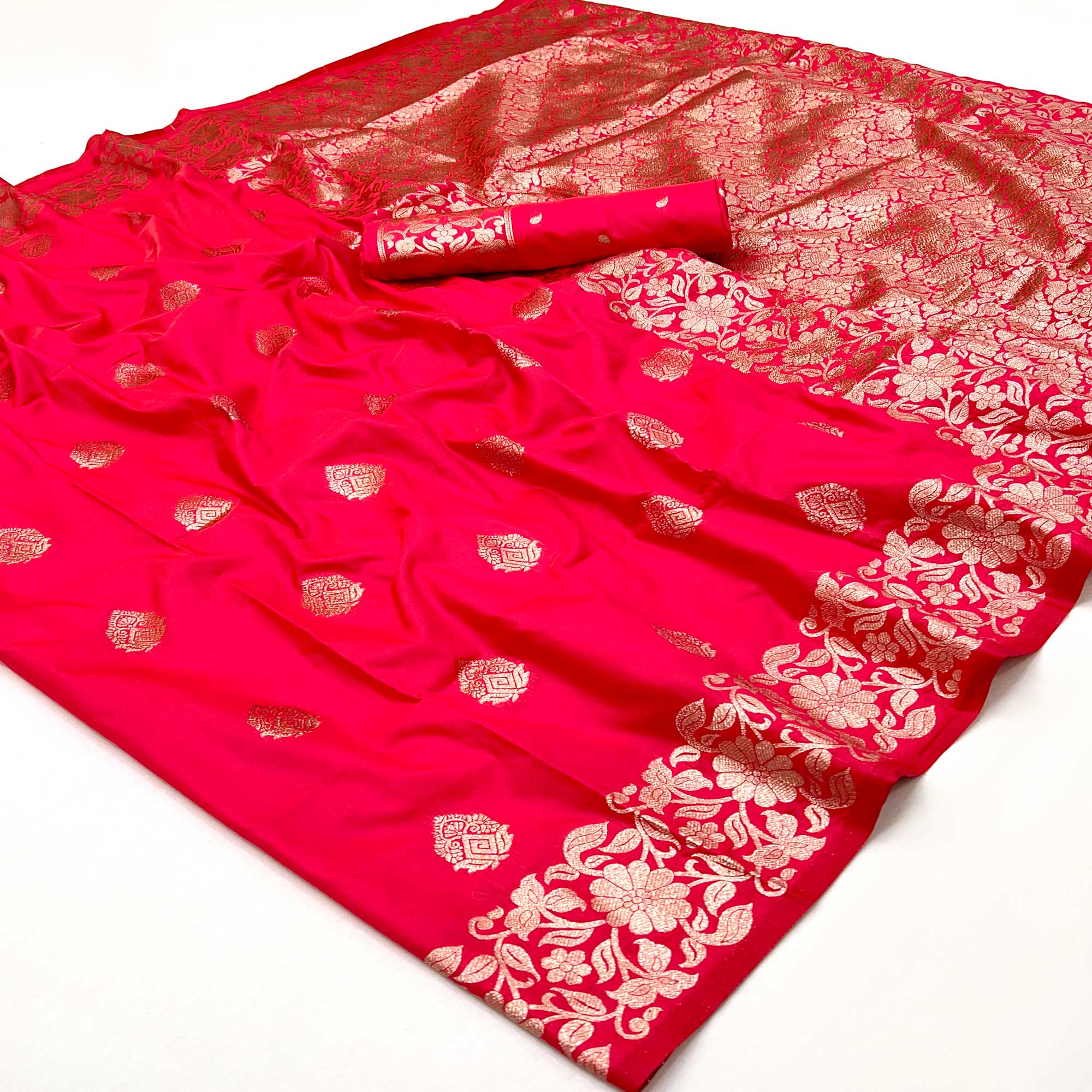 Pink Art Silk Saree With Intricate Zari Weave & Majestic Banarasi Pallu